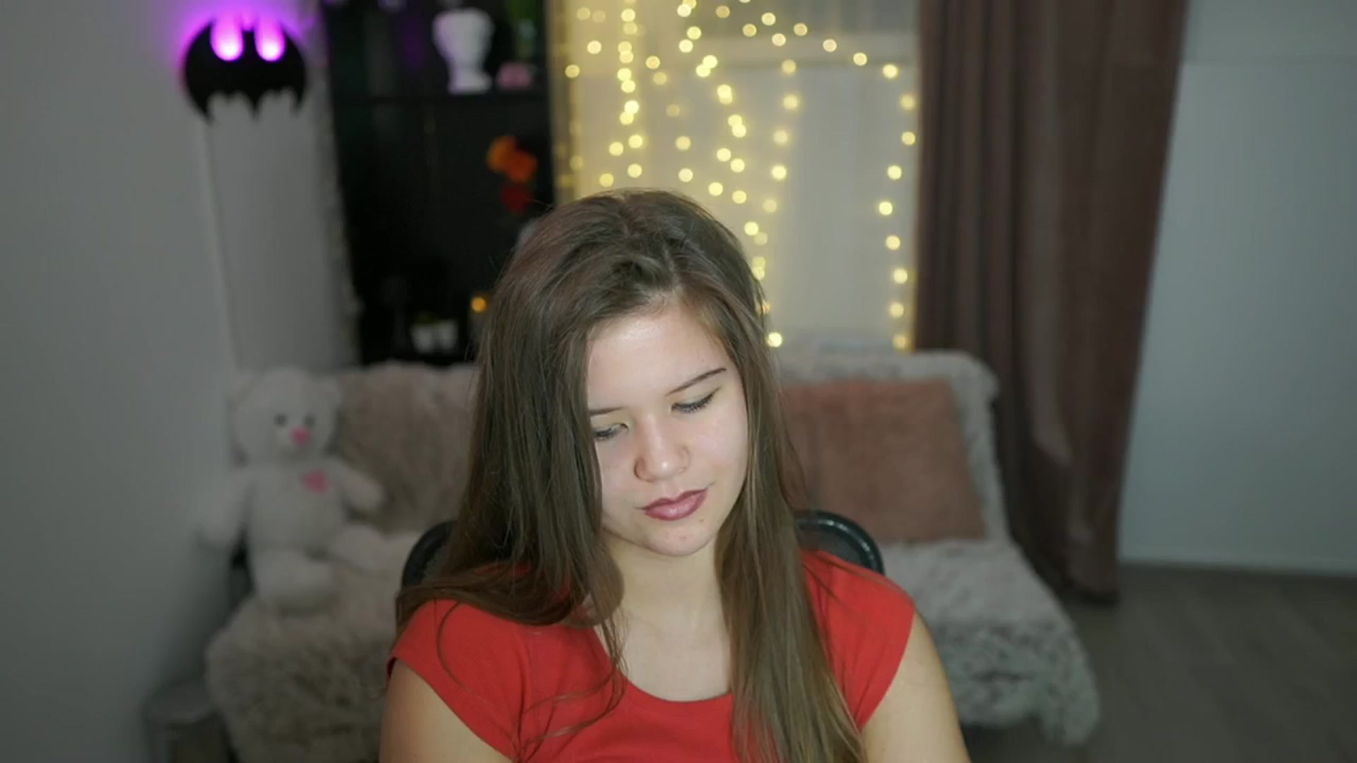Gallery image thumbnail from Alaina__Fox's myfreecams stream on, 04/28/2024, 16:36 image 5 of 20