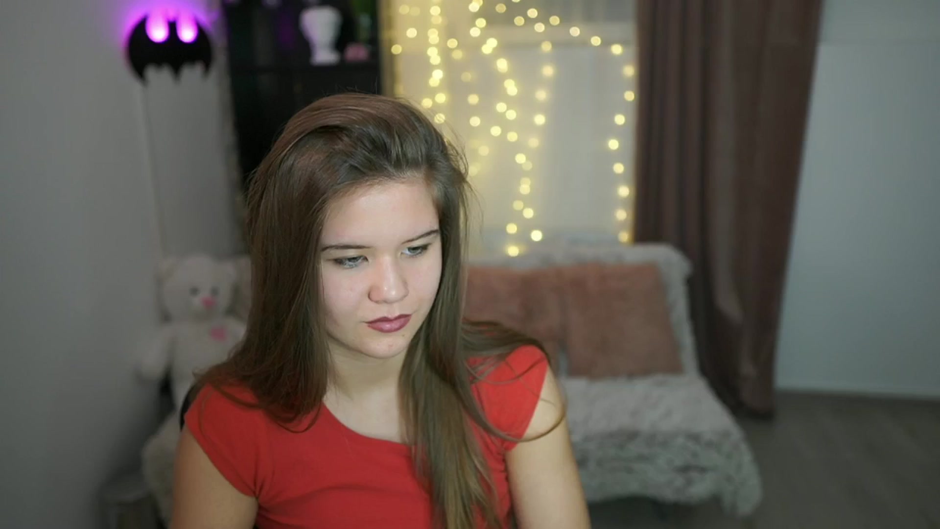 Gallery image thumbnail from Alaina__Fox's myfreecams stream on, 04/28/2024, 16:36 image 16 of 20