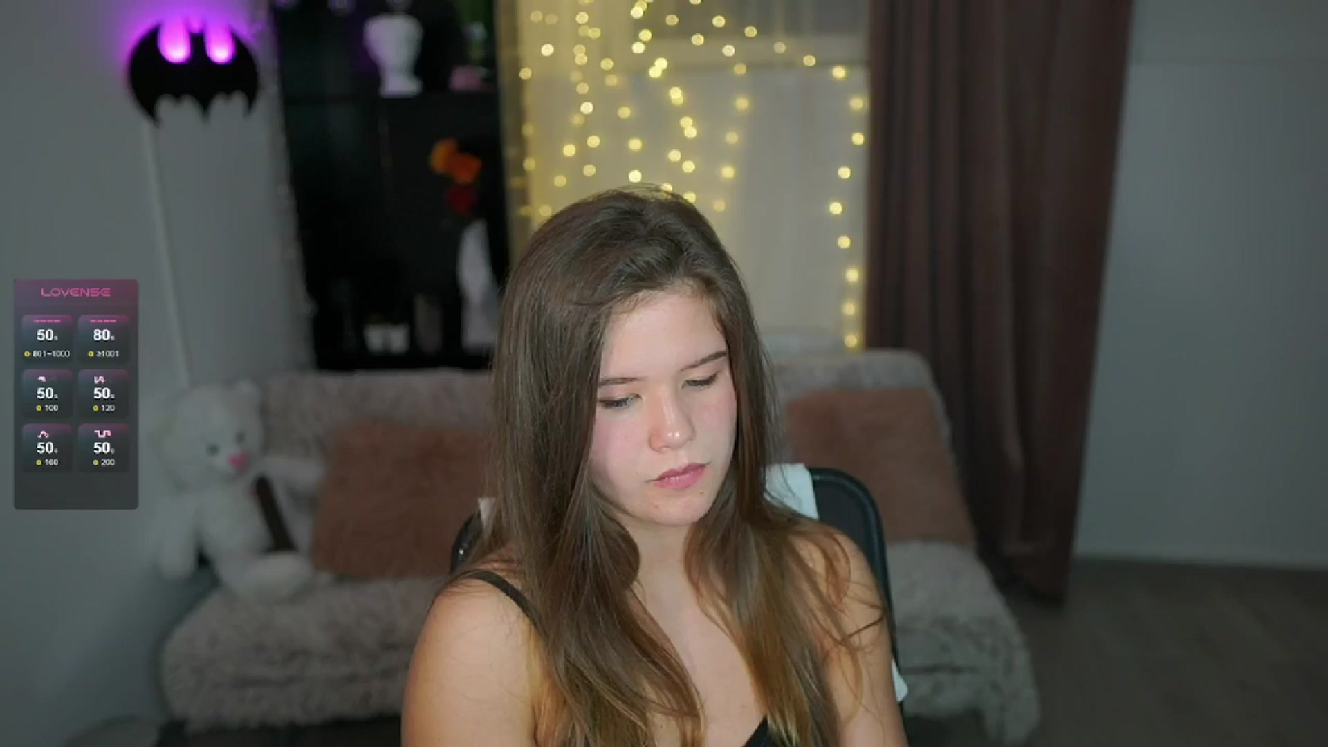 Gallery image thumbnail from Alaina__Fox's myfreecams stream on, 05/02/2024, 20:12 image 16 of 20