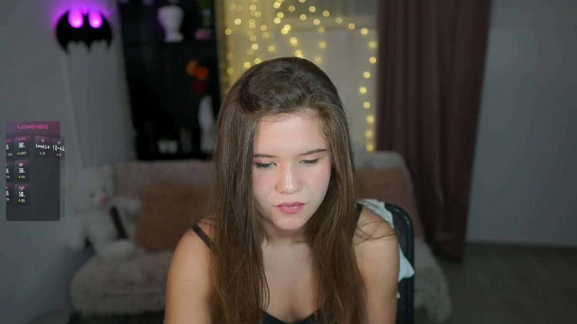 Gallery image thumbnail from Alaina__Fox's myfreecams stream on, 05/02/2024, 20:12 image 14 of 20