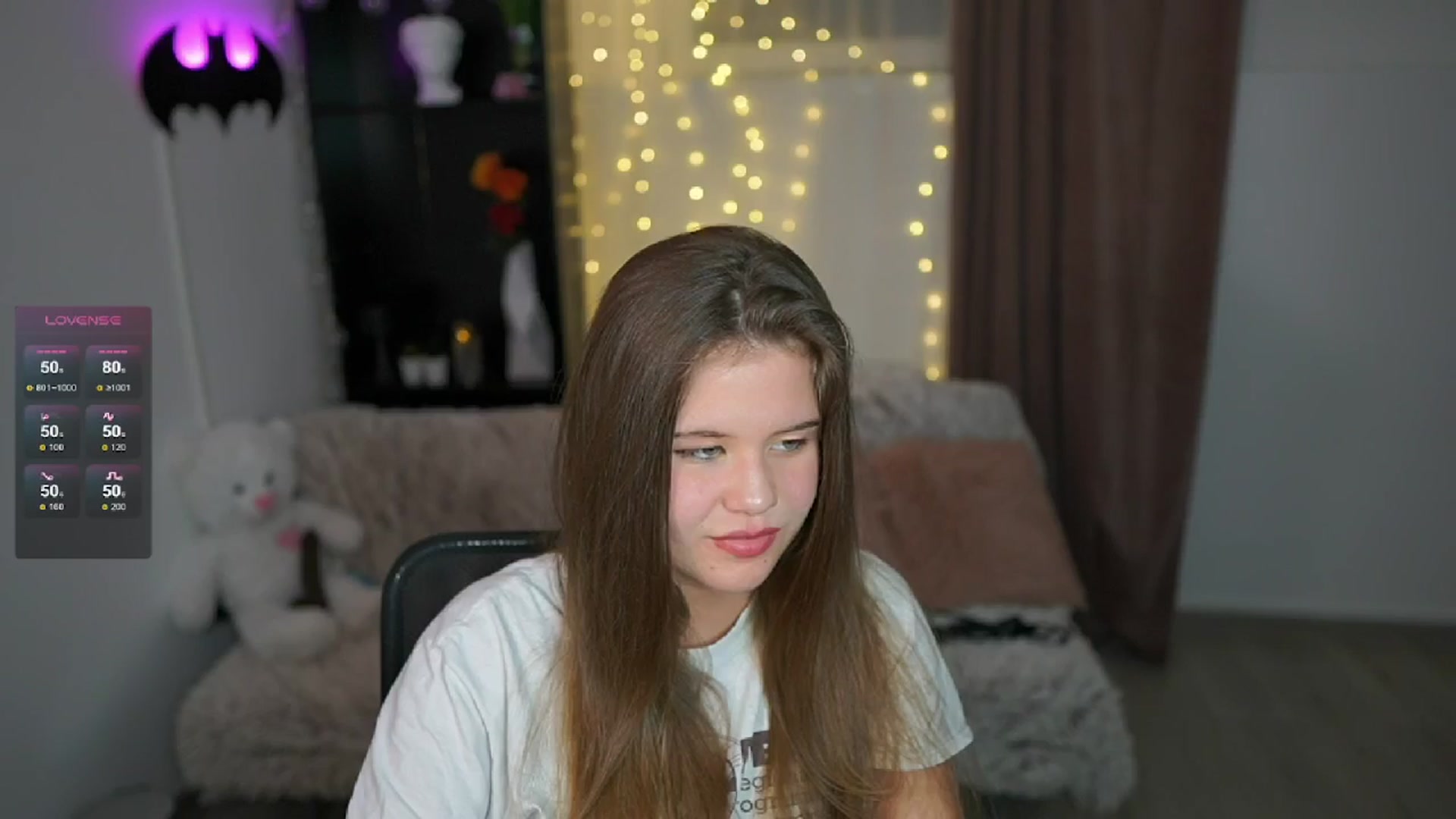Gallery image thumbnail from Alaina__Fox's myfreecams stream on, 05/02/2024, 22:57 image 18 of 20
