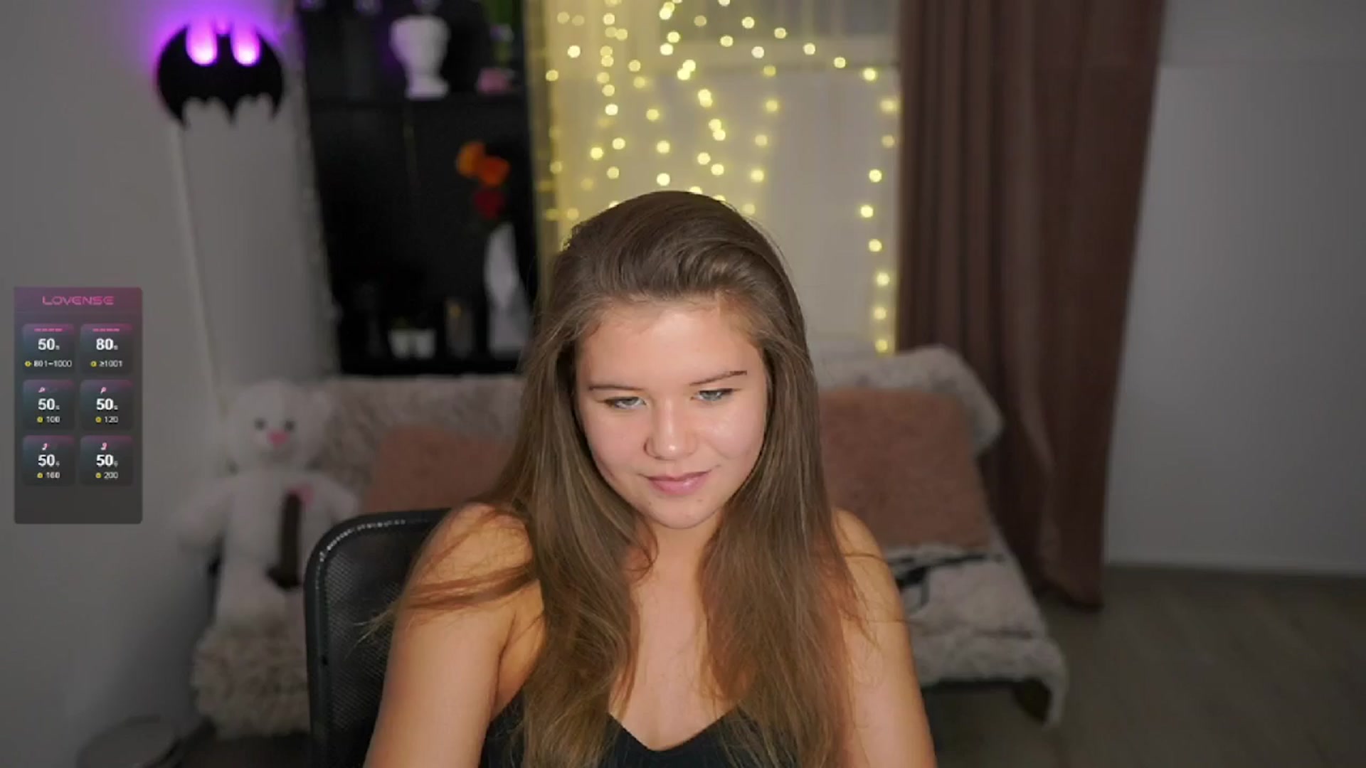 Gallery image thumbnail from Alaina__Fox's myfreecams stream on, 05/04/2024, 10:26 image 19 of 20