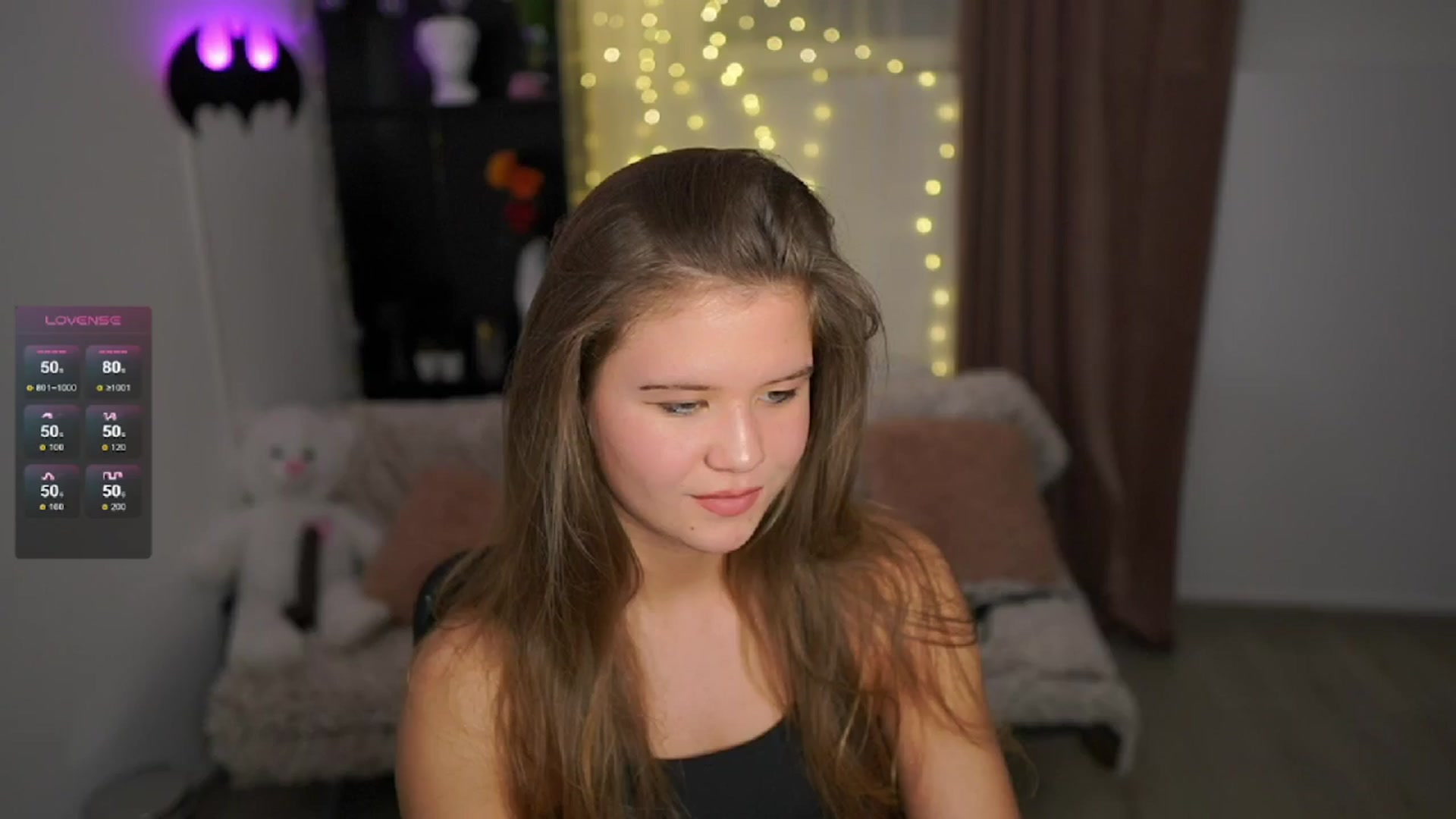 Gallery image thumbnail from Alaina__Fox's myfreecams stream on, 05/04/2024, 11:05 image 2 of 20