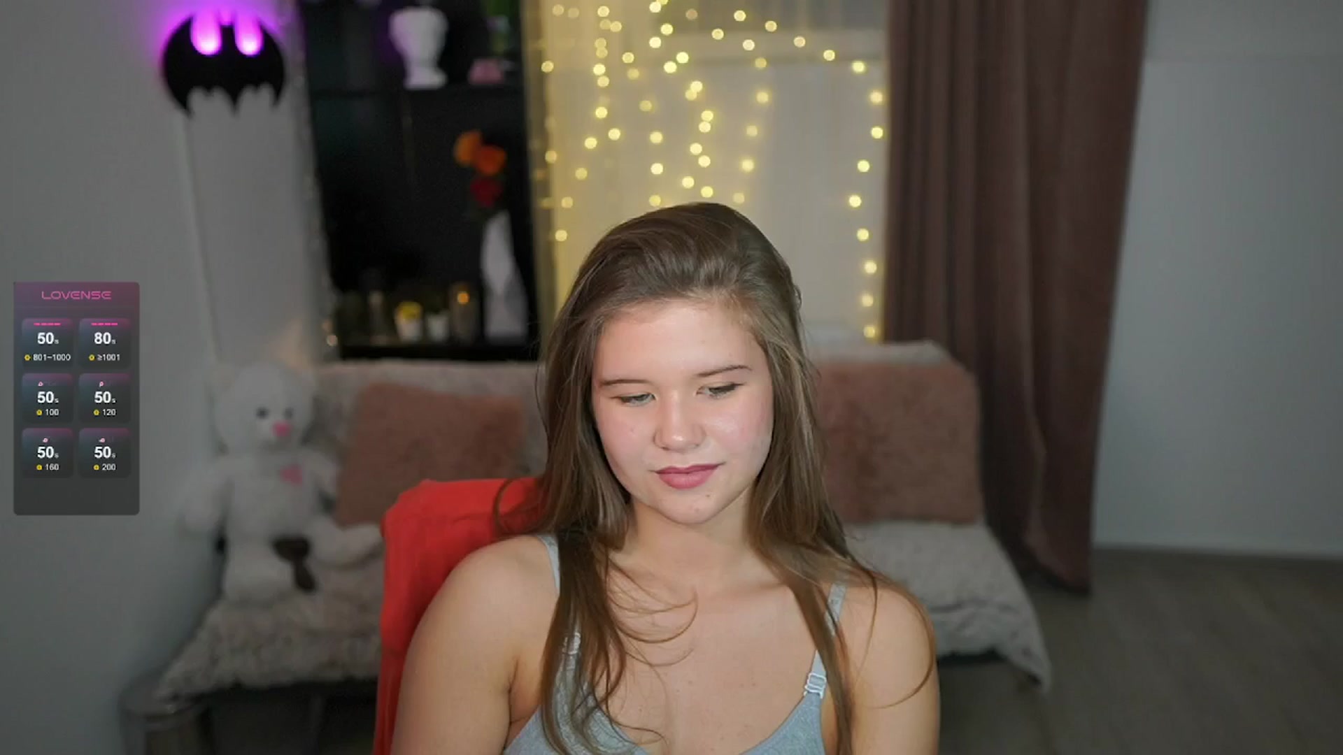 Gallery image thumbnail from Alaina__Fox's myfreecams stream on, 05/07/2024, 19:14 image 16 of 20