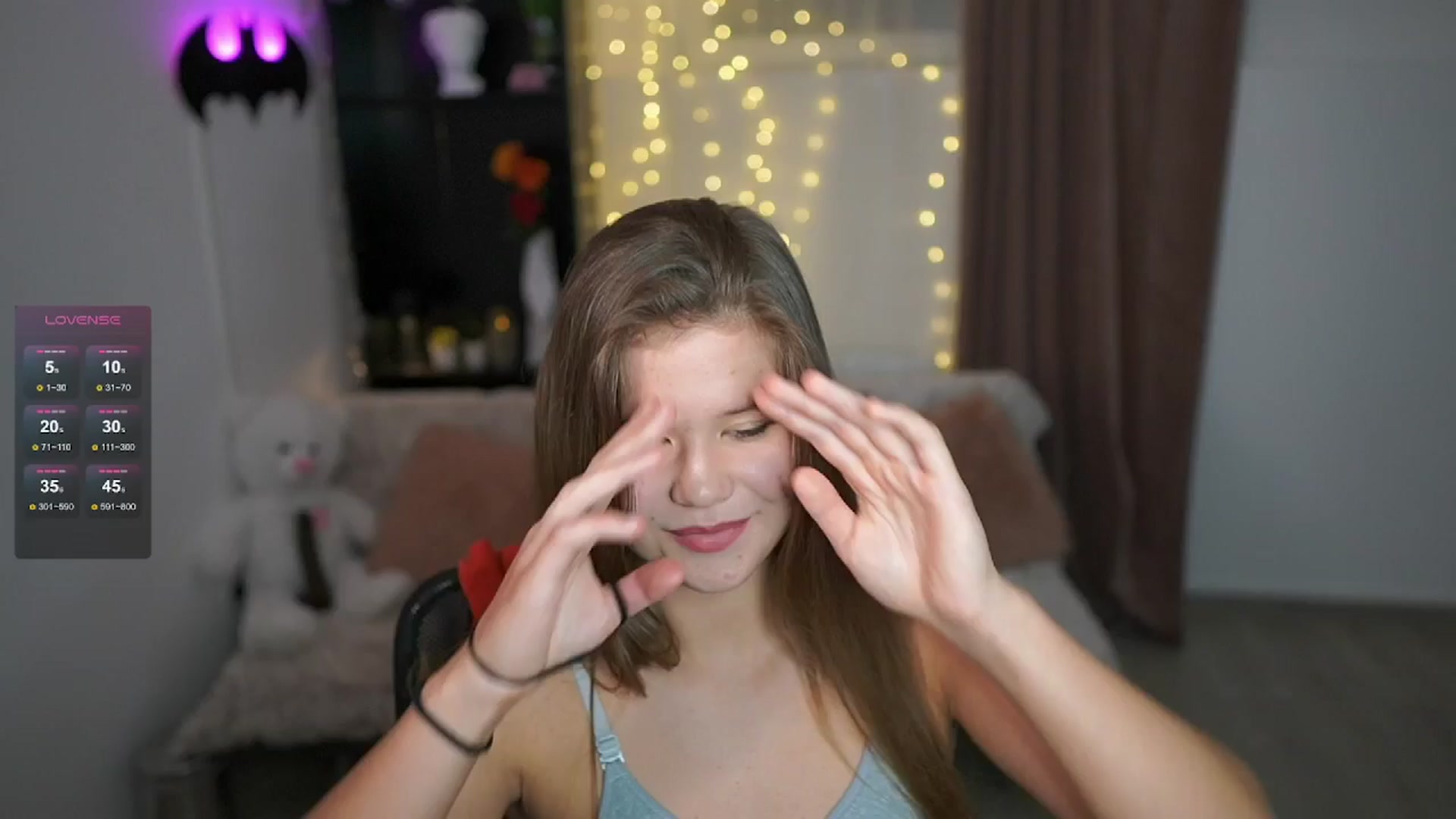 Gallery image thumbnail from Alaina__Fox's myfreecams stream on, 05/07/2024, 21:49 image 20 of 20