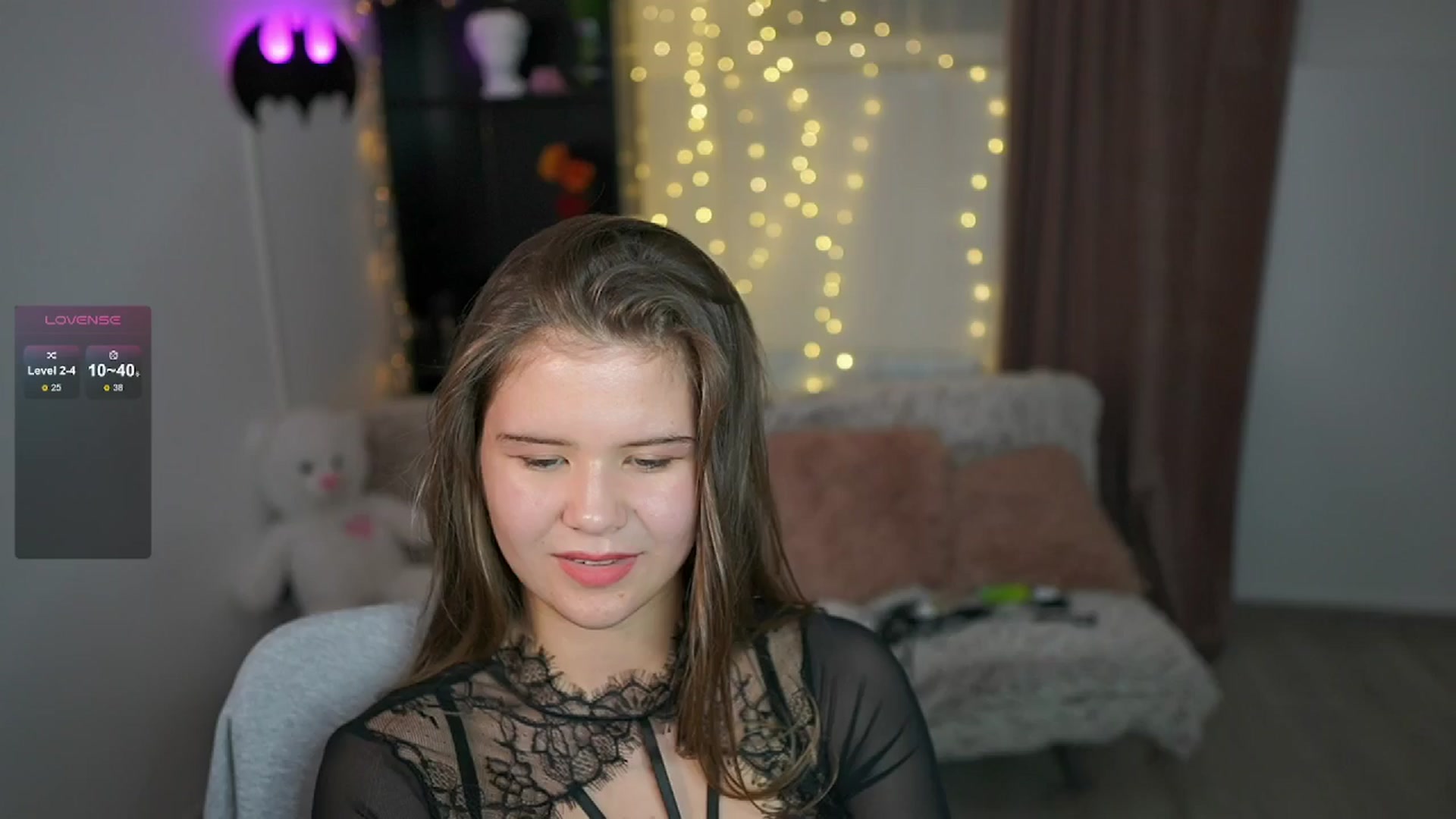 Gallery image thumbnail from Alaina__Fox's myfreecams stream on, 05/11/2024, 11:21 image 4 of 20