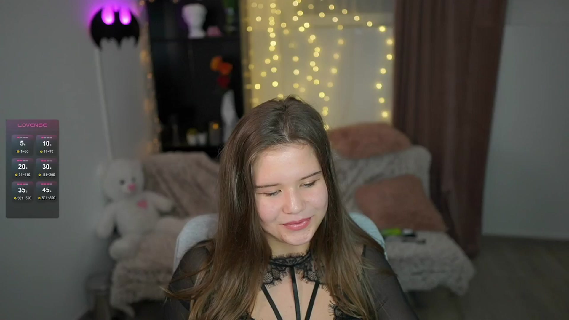 Gallery image thumbnail from Alaina__Fox's myfreecams stream on, 05/11/2024, 13:18 image 12 of 20