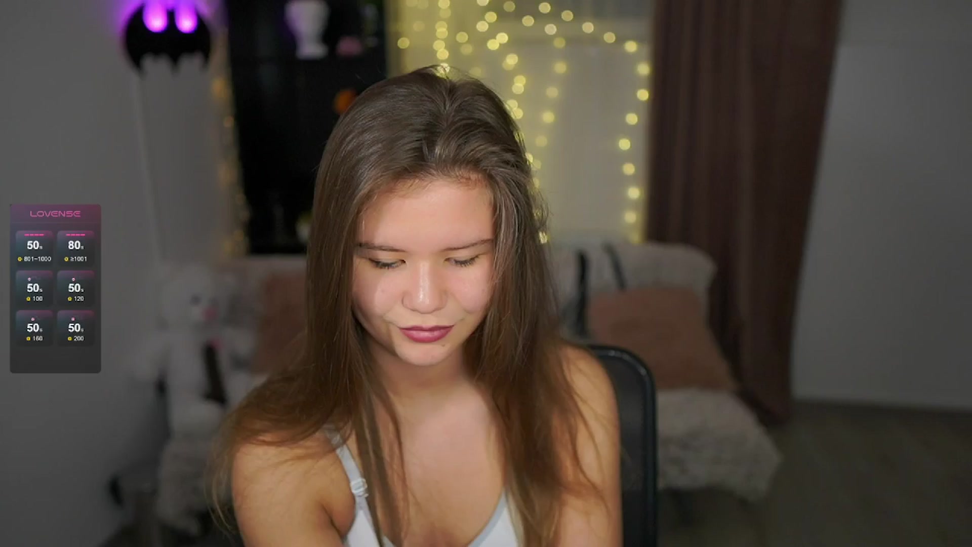 Gallery image thumbnail from Alaina__Fox's myfreecams stream on, 05/15/2024, 12:56 image 1 of 20