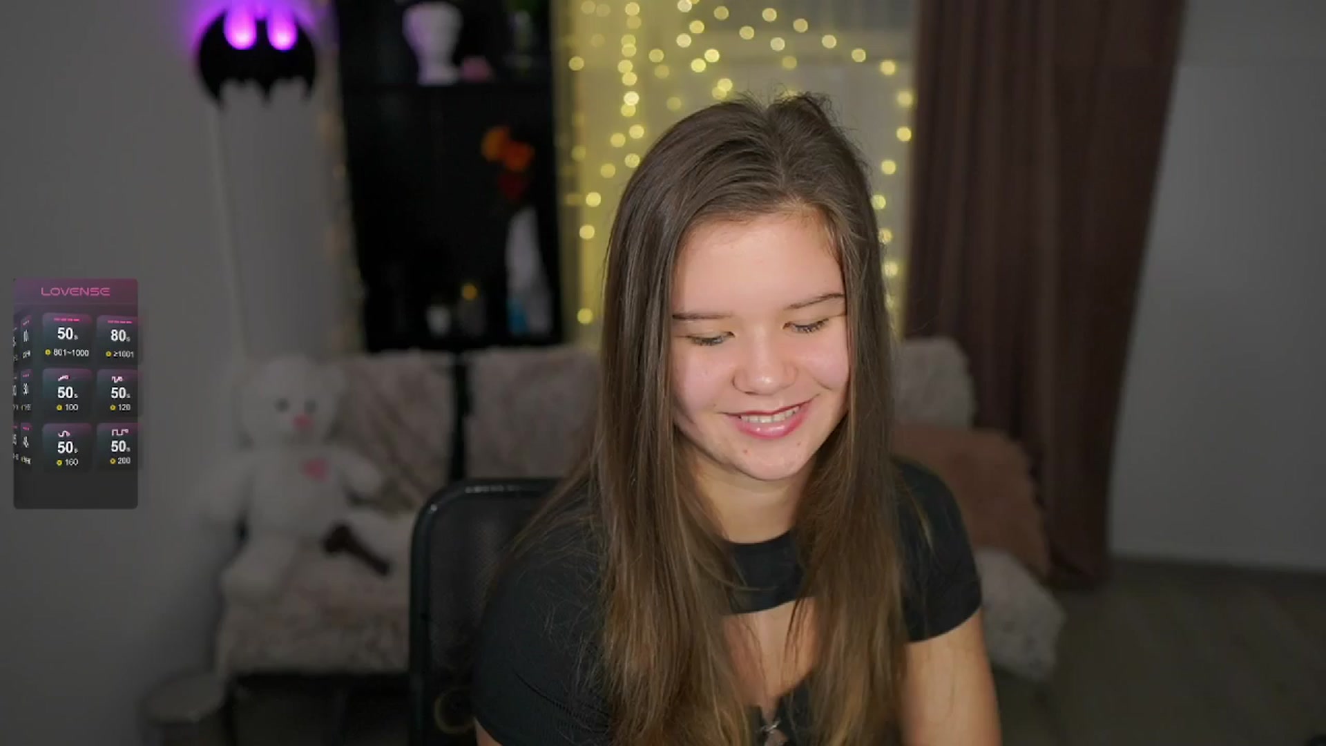 Gallery image thumbnail from Alaina__Fox's myfreecams stream on, 05/22/2024, 11:35 image 19 of 20
