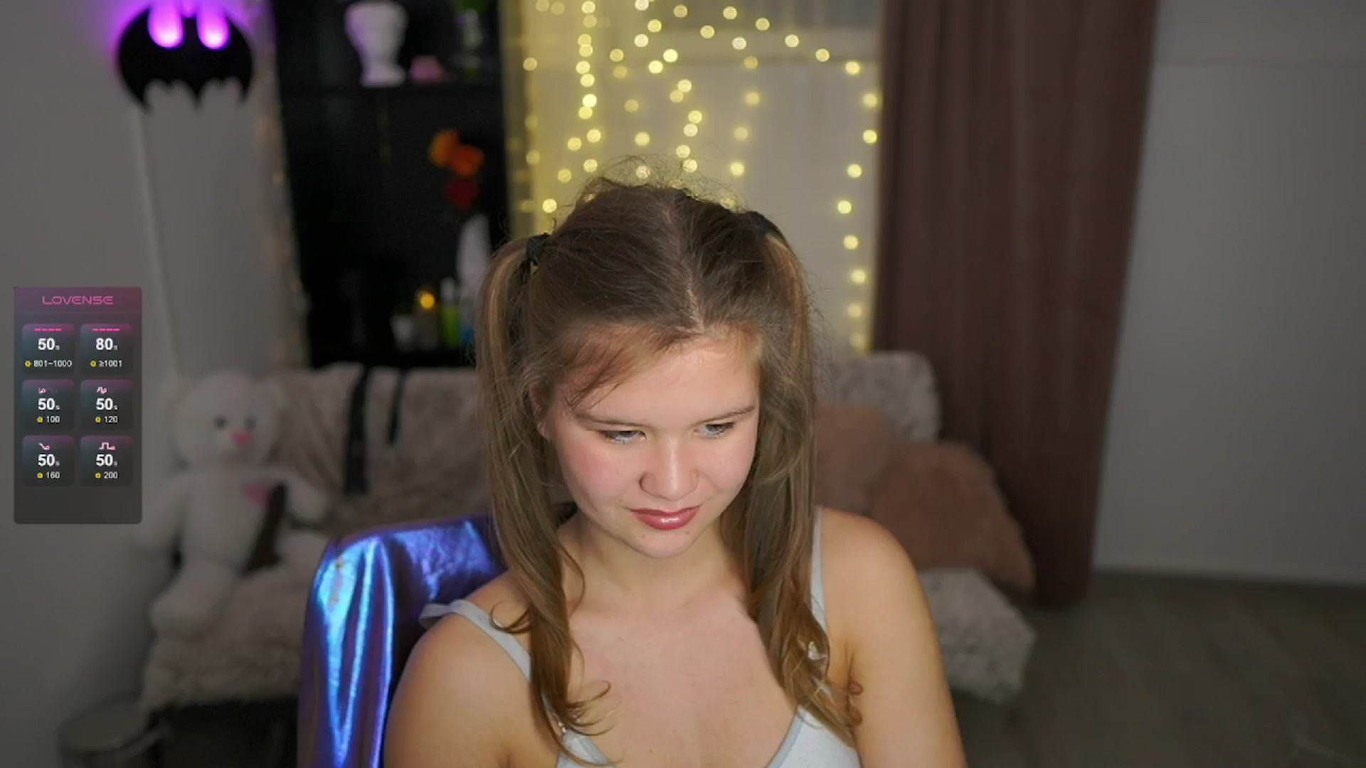 Gallery image thumbnail from Alaina__Fox's myfreecams stream on, 05/24/2024, 24:01 image 14 of 20