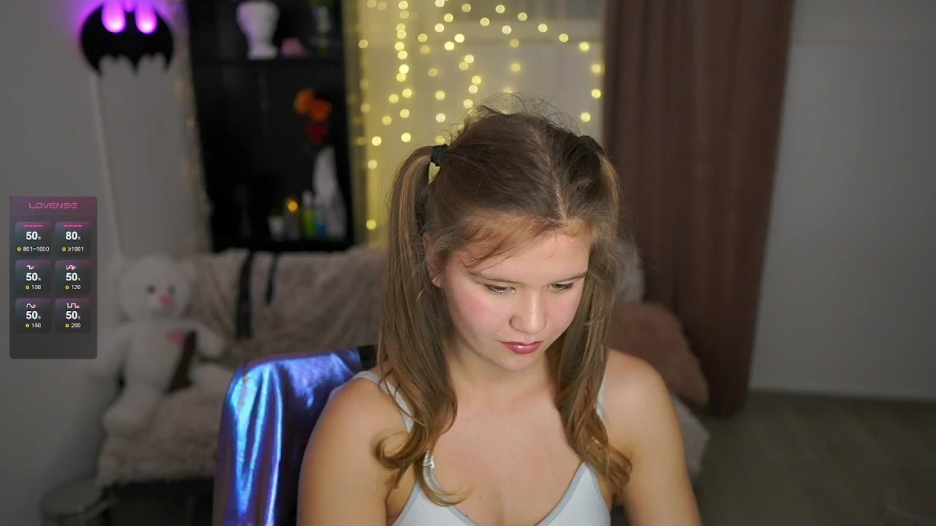 Gallery image thumbnail from Alaina__Fox's myfreecams stream on, 05/24/2024, 24:01 image 13 of 20