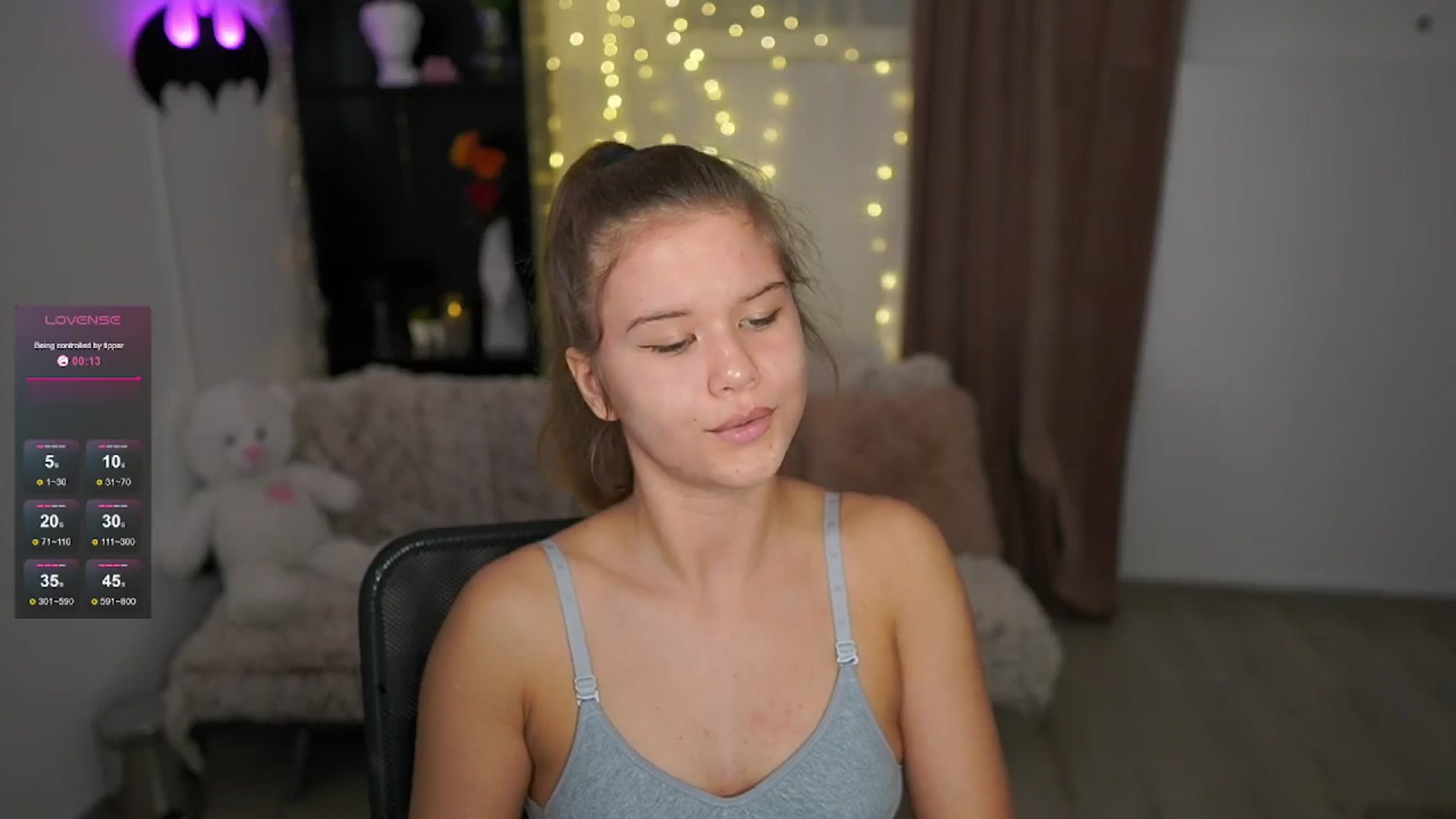 Gallery image thumbnail from Alaina__Fox's myfreecams stream on, 05/31/2024, 14:13 image 20 of 20