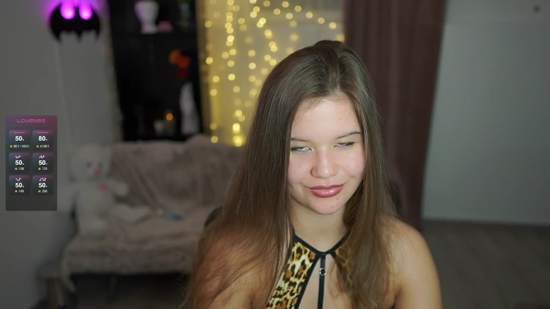 Gallery image thumbnail from Alaina__Fox's myfreecams stream on, 06/02/2024, 13:34 image 2 of 20