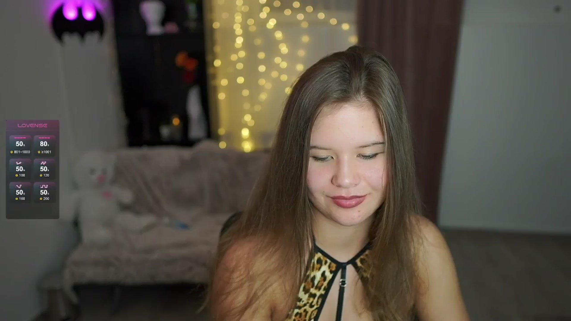 Gallery image thumbnail from Alaina__Fox's myfreecams stream on, 06/02/2024, 13:34 image 3 of 20