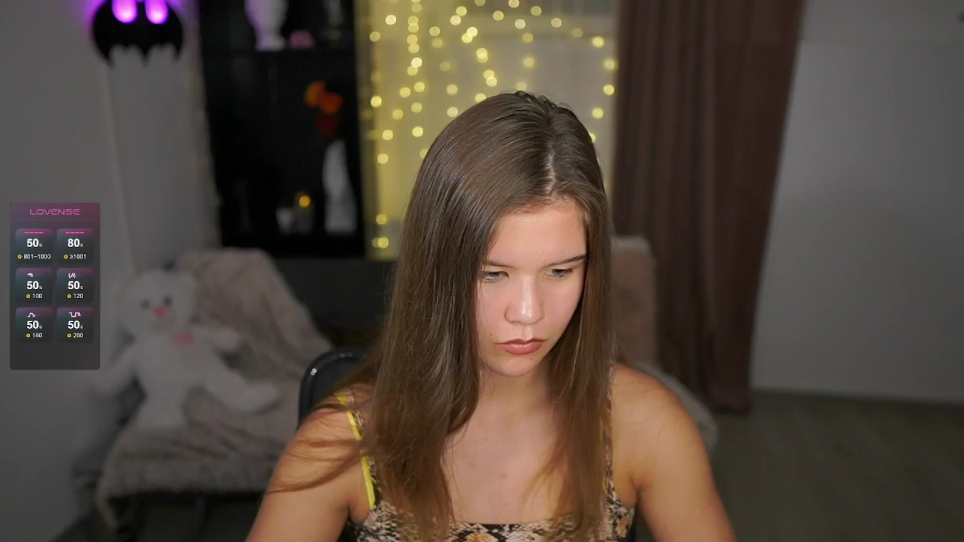 Gallery image thumbnail from Alaina__Fox's myfreecams stream on, 06/04/2024, 21:30 image 14 of 20
