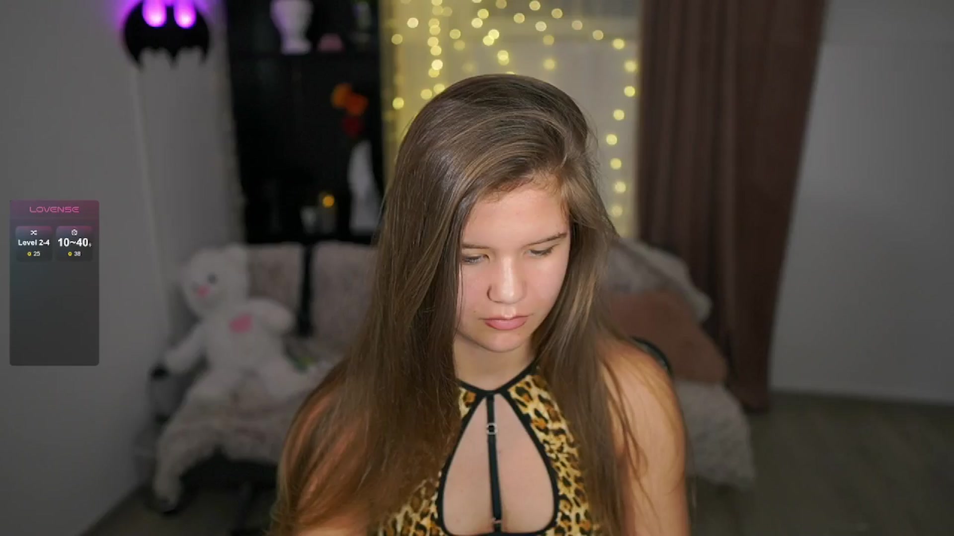 Gallery image thumbnail from Alaina__Fox's myfreecams stream on, 06/12/2024, 18:11 image 20 of 20