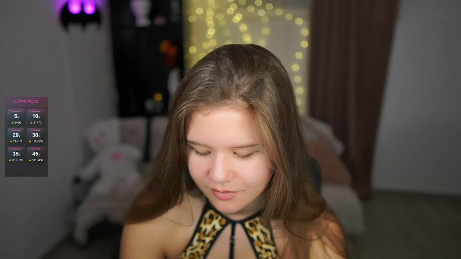 Gallery image thumbnail from Alaina__Fox's myfreecams stream on, 06/12/2024, 18:11 image 19 of 20
