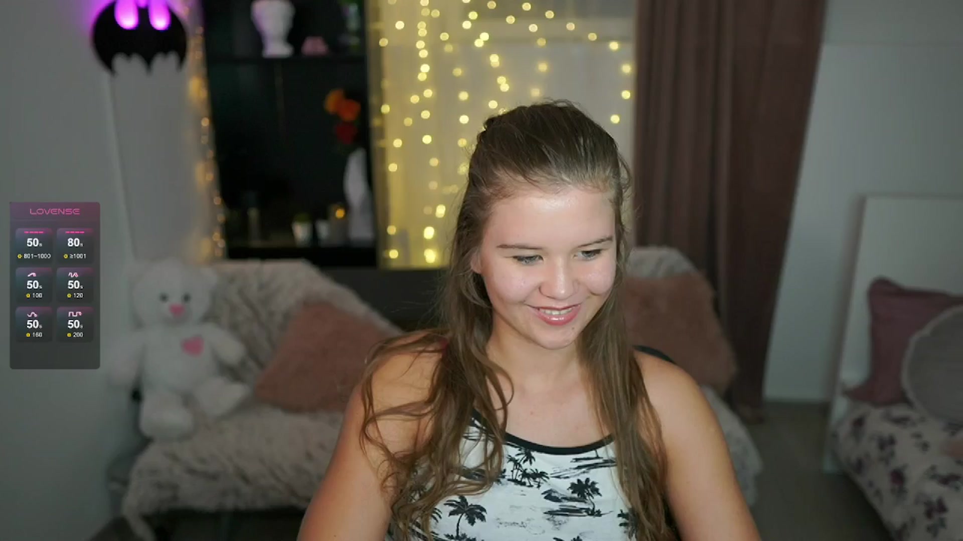 Gallery image thumbnail from Alaina__Fox's myfreecams stream on, 06/21/2024, 20:39 image 2 of 20
