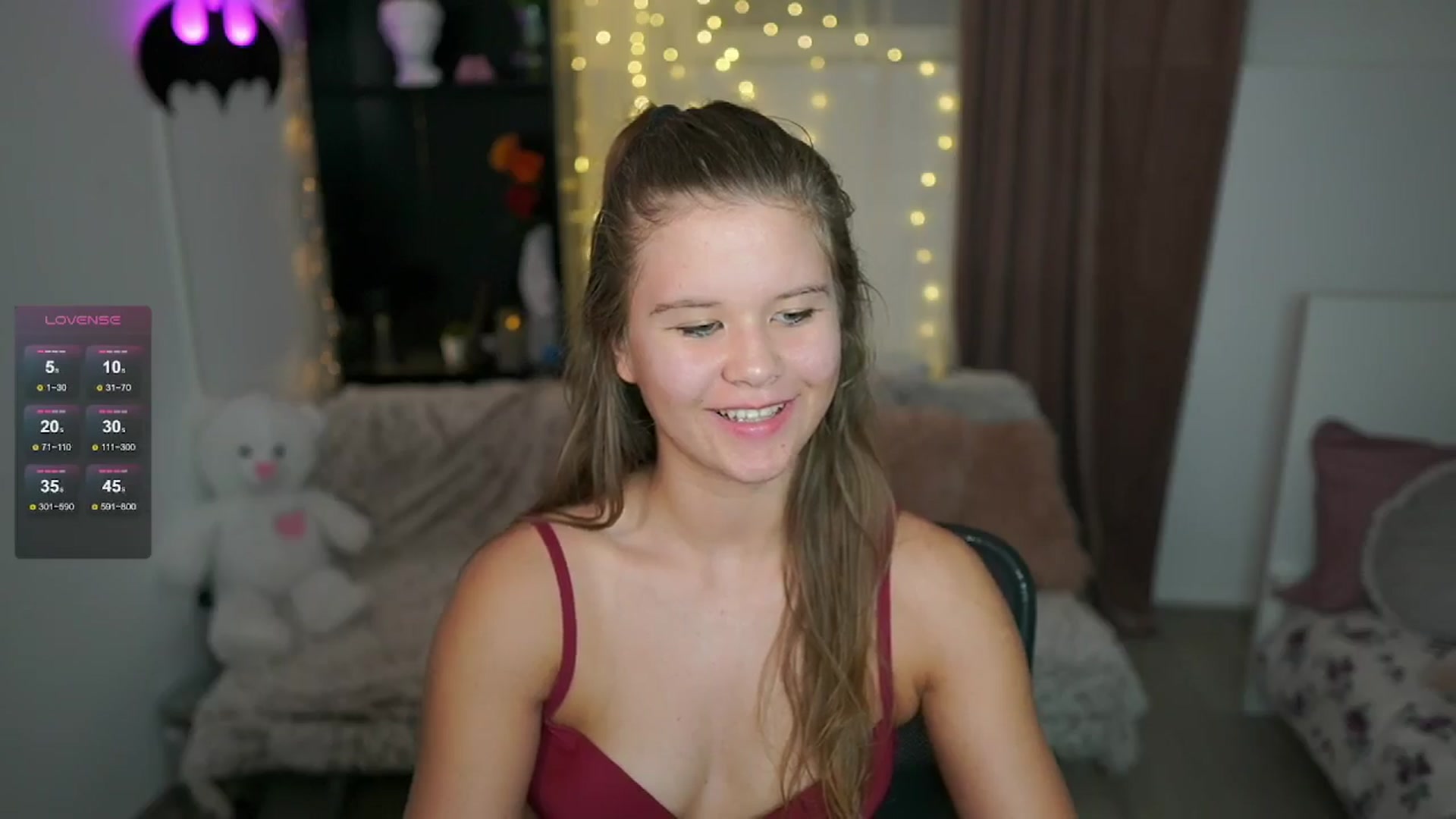 Gallery image thumbnail from Alaina__Fox's myfreecams stream on, 06/22/2024, 02:21 image 12 of 20