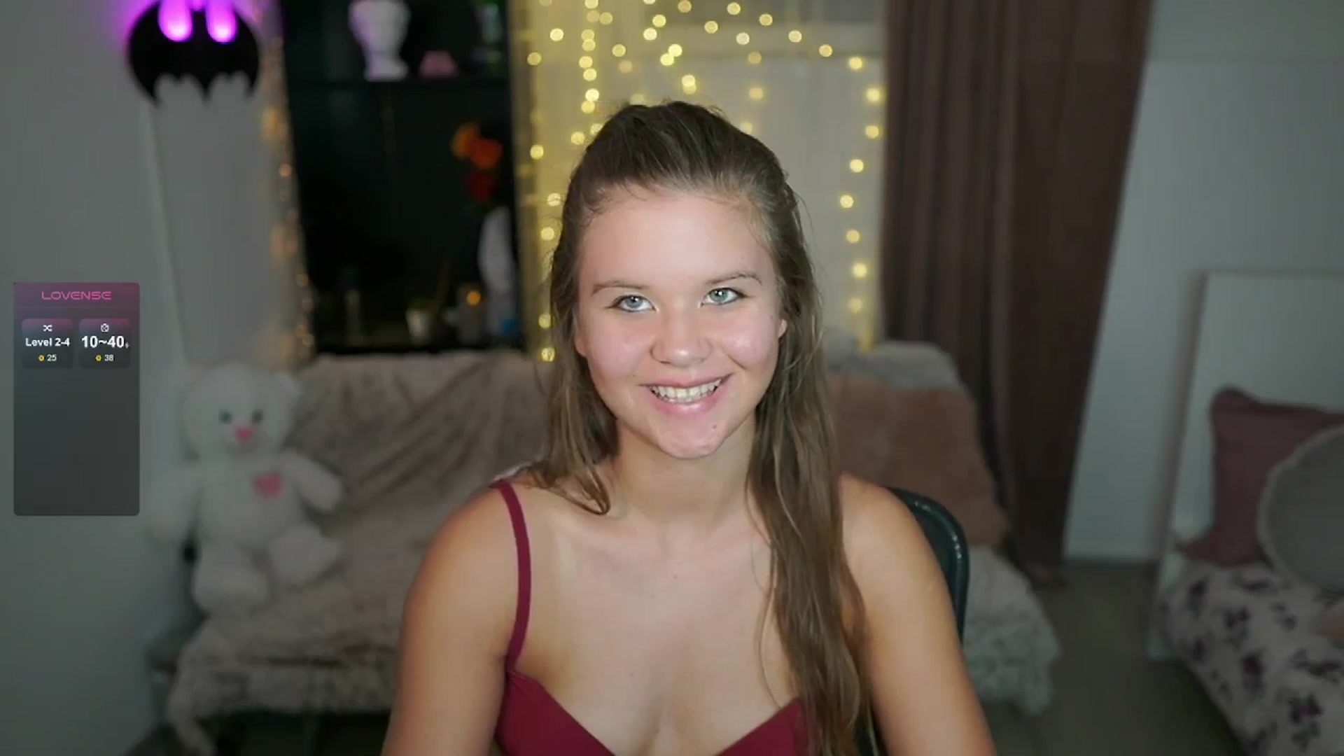 Gallery image thumbnail from Alaina__Fox's myfreecams stream on, 06/22/2024, 02:21 image 17 of 20