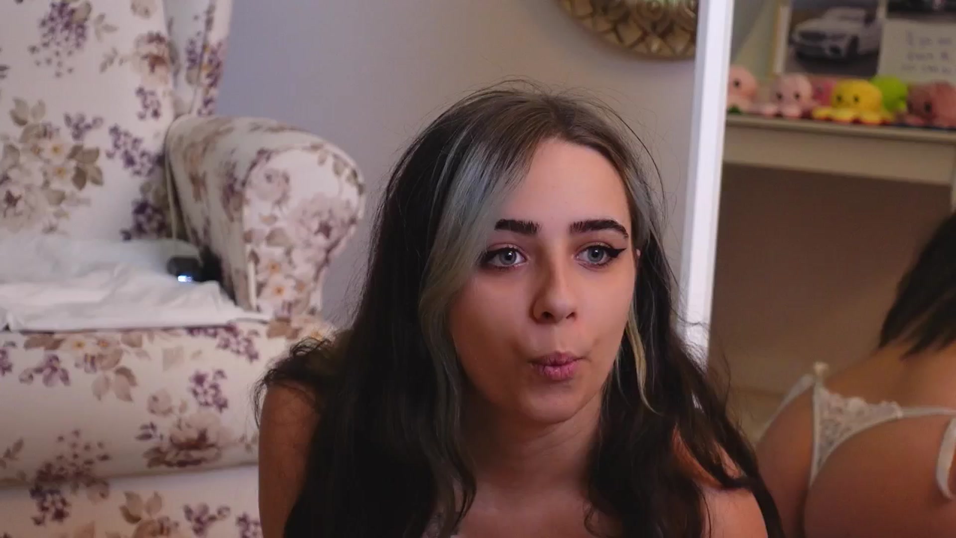 Gallery image thumbnail from AlanaMilani's myfreecams stream on, 01/22/2025, 23:14 image 16 of 20