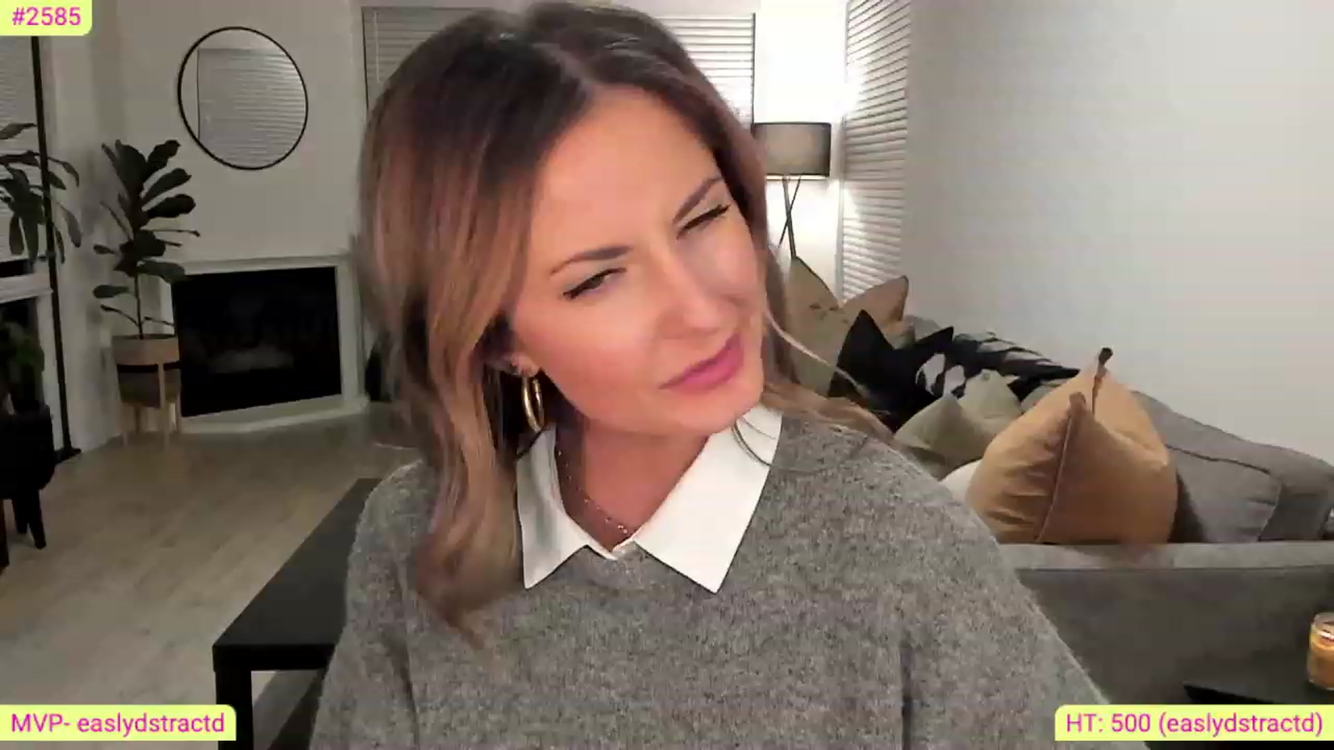 Gallery image thumbnail from AlanaWylde's myfreecams stream on, 11/17/2022, 04:14 image 5 of 20
