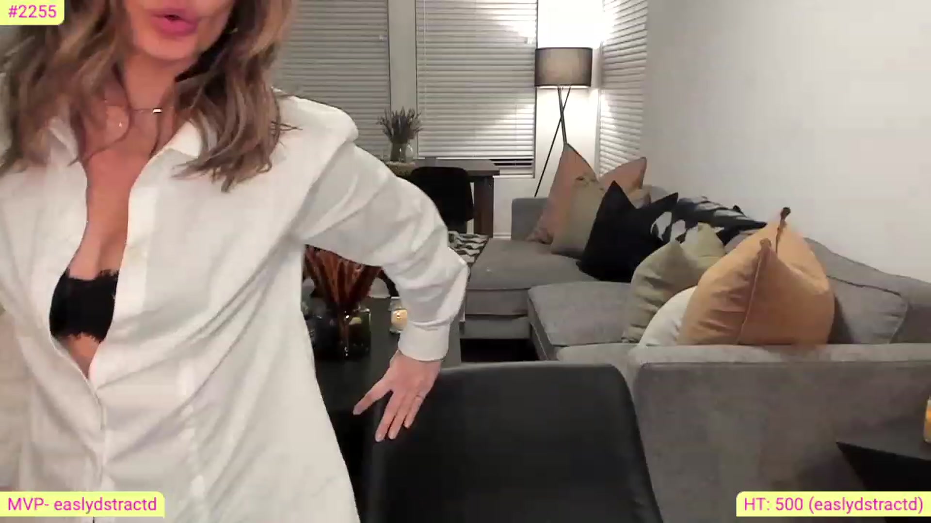 Gallery image thumbnail from AlanaWylde's myfreecams stream on, 11/17/2022, 04:14 image 14 of 20