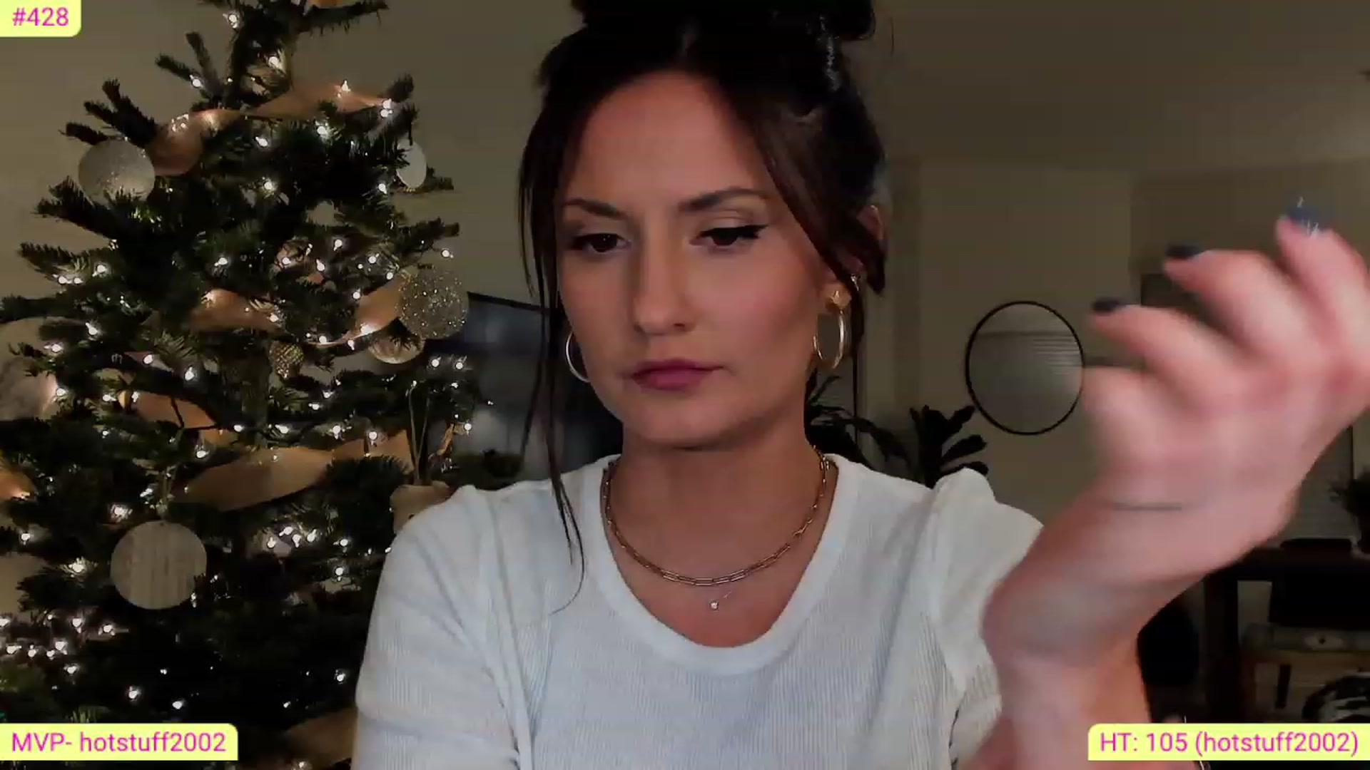 Gallery image thumbnail from AlanaWylde's myfreecams stream on, 12/20/2022, 06:15 image 7 of 20