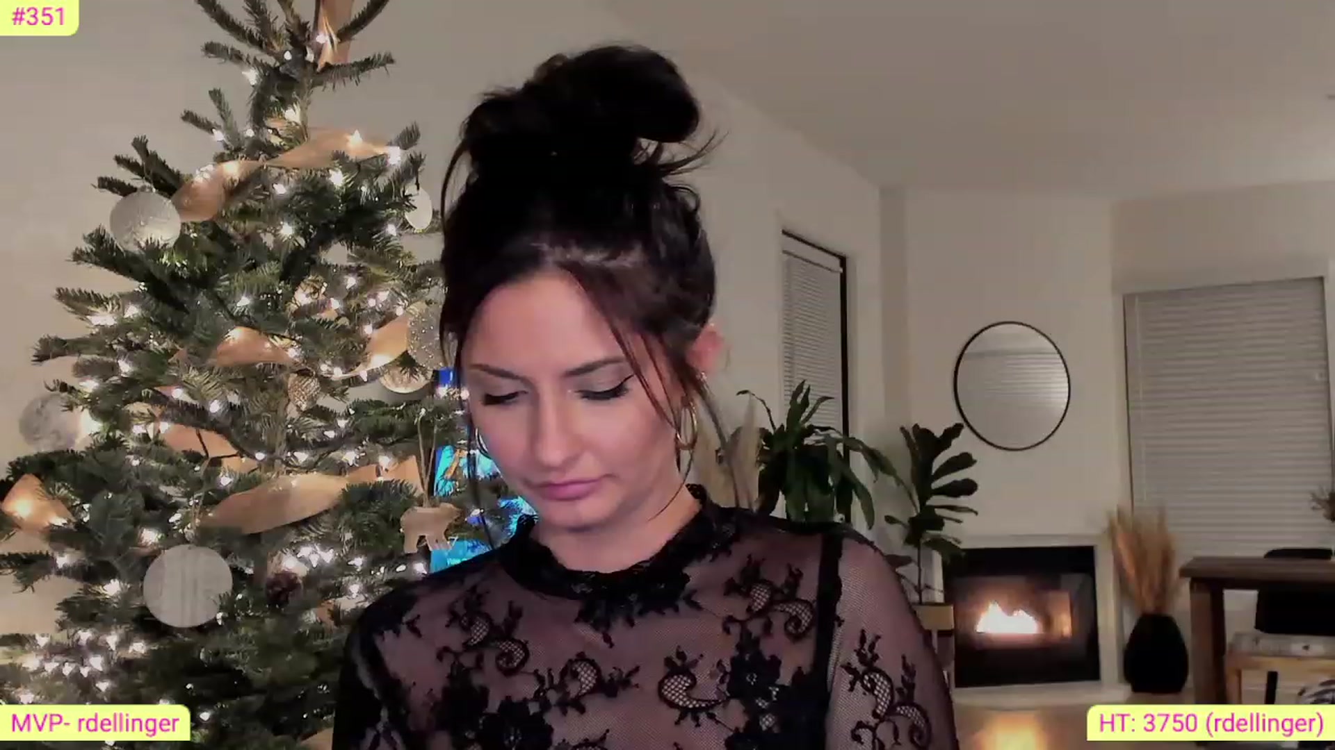 Gallery image thumbnail from AlanaWylde's myfreecams stream on, 12/21/2022, 05:45 image 10 of 20