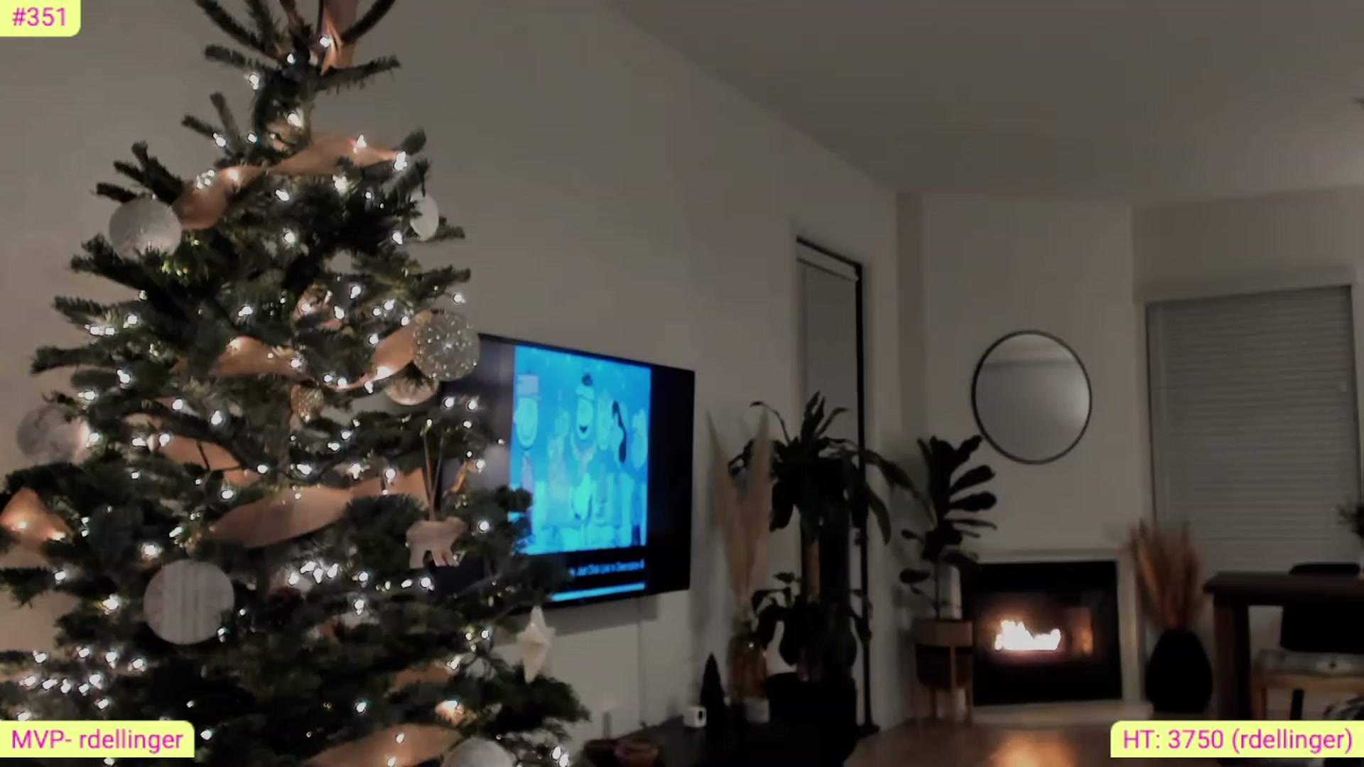 Gallery image thumbnail from AlanaWylde's myfreecams stream on, 12/21/2022, 05:45 image 9 of 20