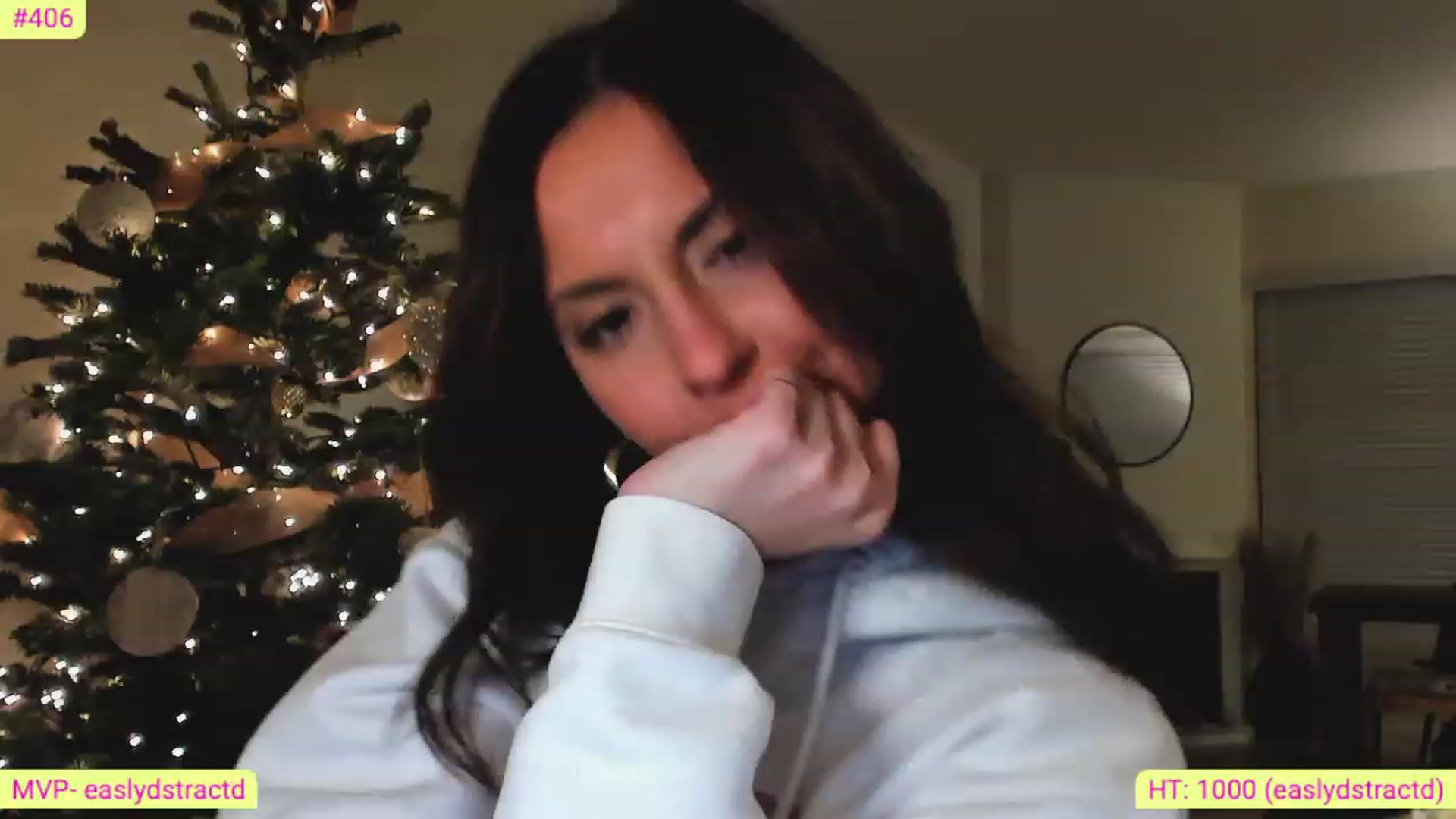 Gallery image thumbnail from AlanaWylde's myfreecams stream on, 12/28/2022, 07:18 image 5 of 20