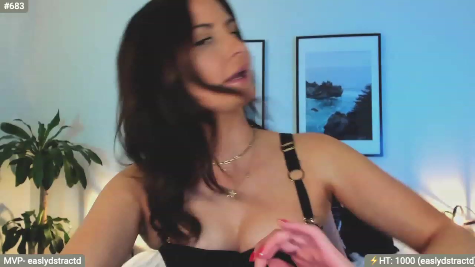 Gallery image thumbnail from AlanaWylde's myfreecams stream on, 01/27/2023, 05:01 image 13 of 20