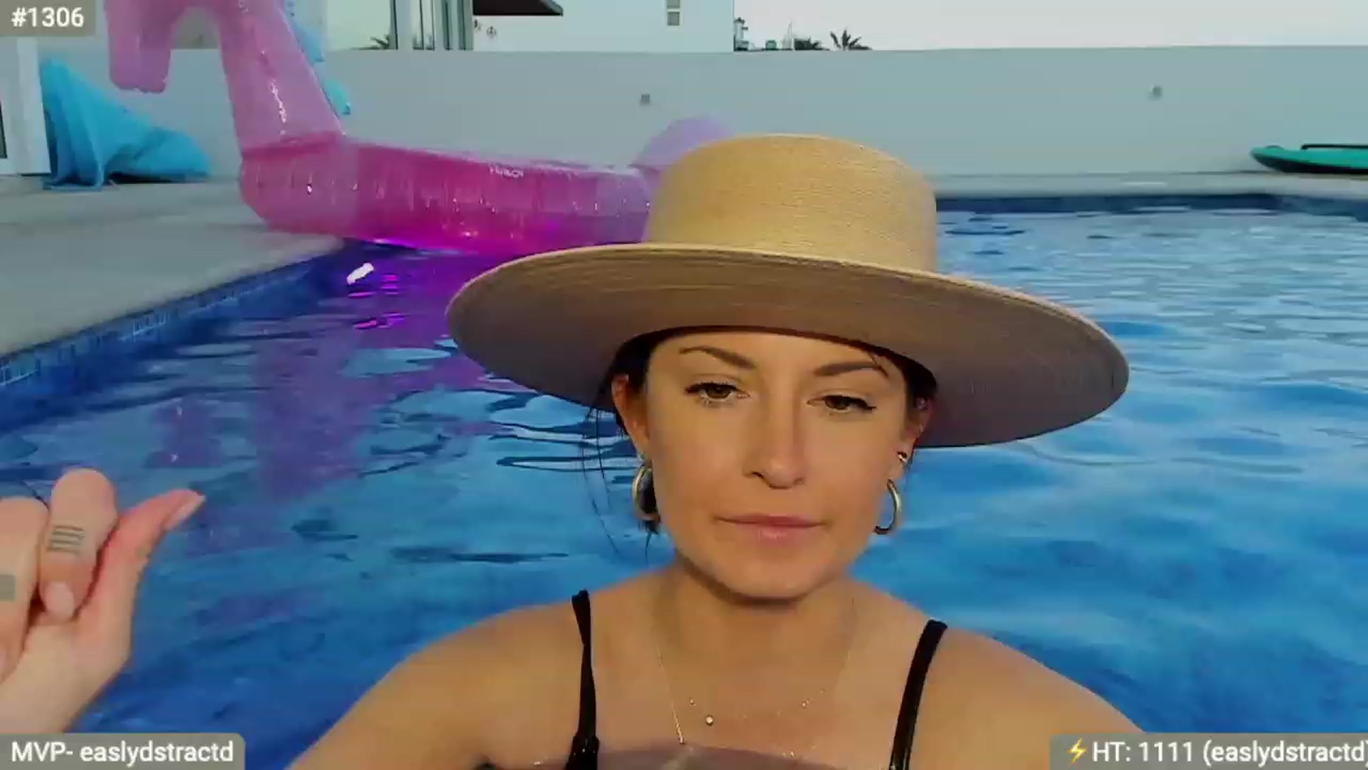 Gallery image thumbnail from AlanaWylde's myfreecams stream on, 02/14/2023, 01:40 image 2 of 20
