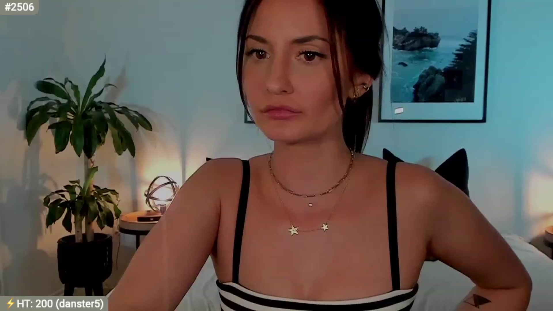 Gallery image thumbnail from AlanaWylde's myfreecams stream on, 03/14/2023, 04:43 image 15 of 20