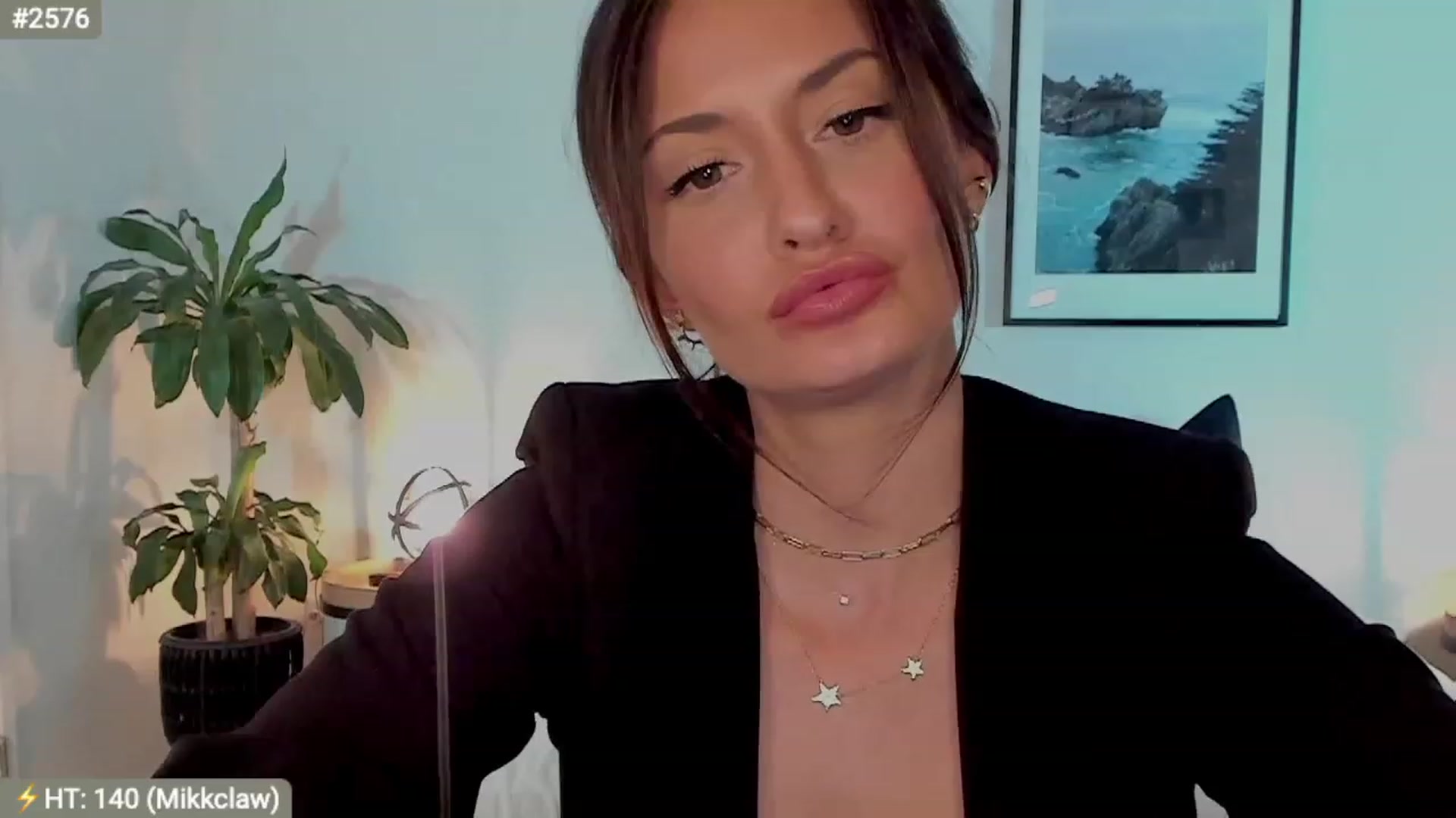Gallery image thumbnail from AlanaWylde's myfreecams stream on, 03/14/2023, 04:43 image 5 of 20