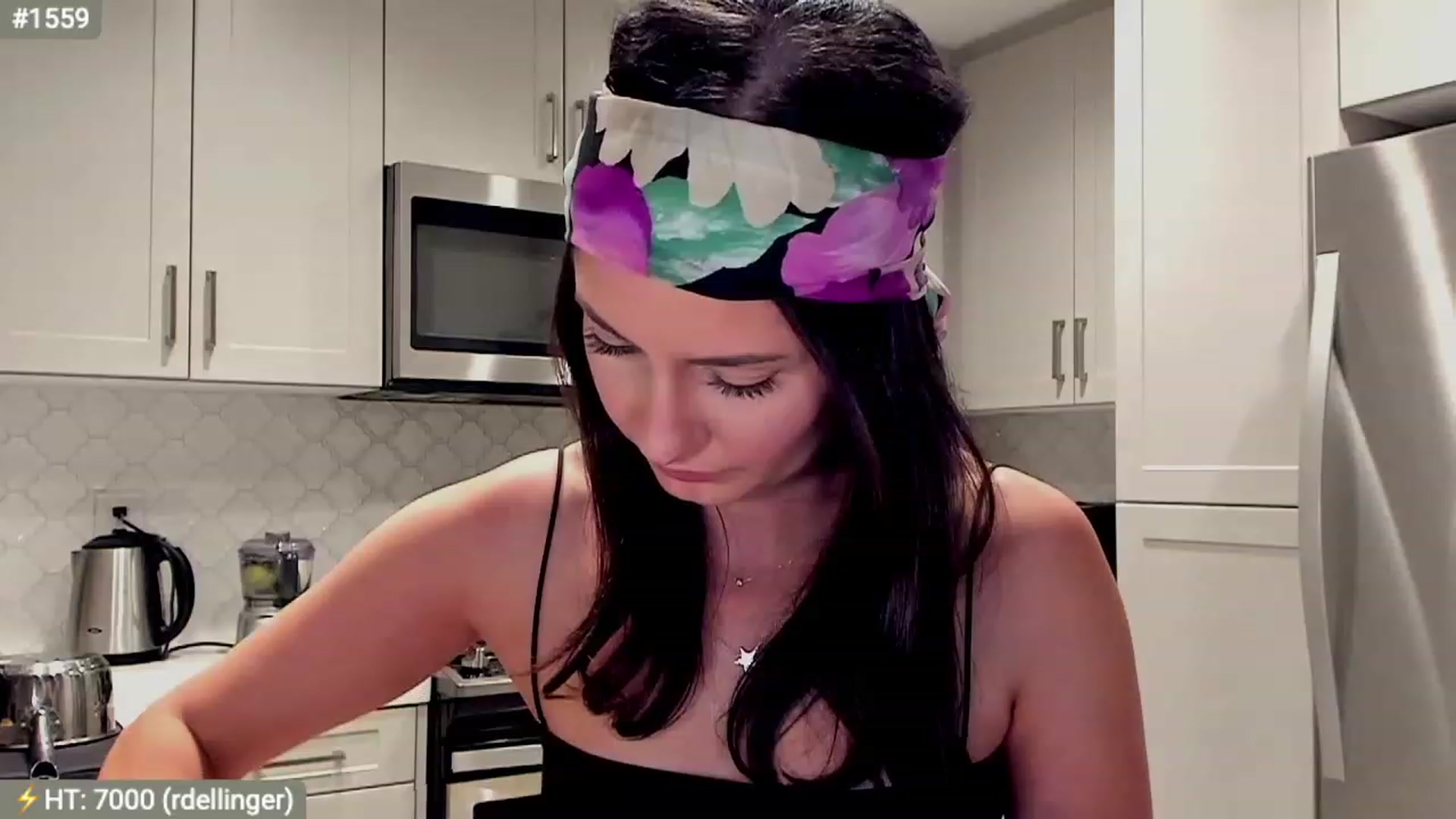 Gallery image thumbnail from AlanaWylde's myfreecams stream on, 03/15/2023, 02:36 image 12 of 20