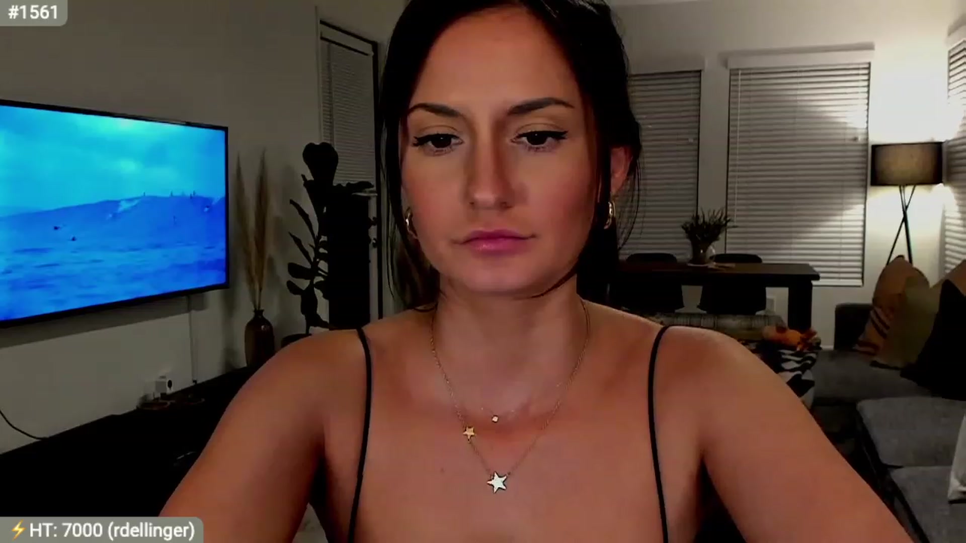 Gallery image thumbnail from AlanaWylde's myfreecams stream on, 03/15/2023, 04:18 image 9 of 20