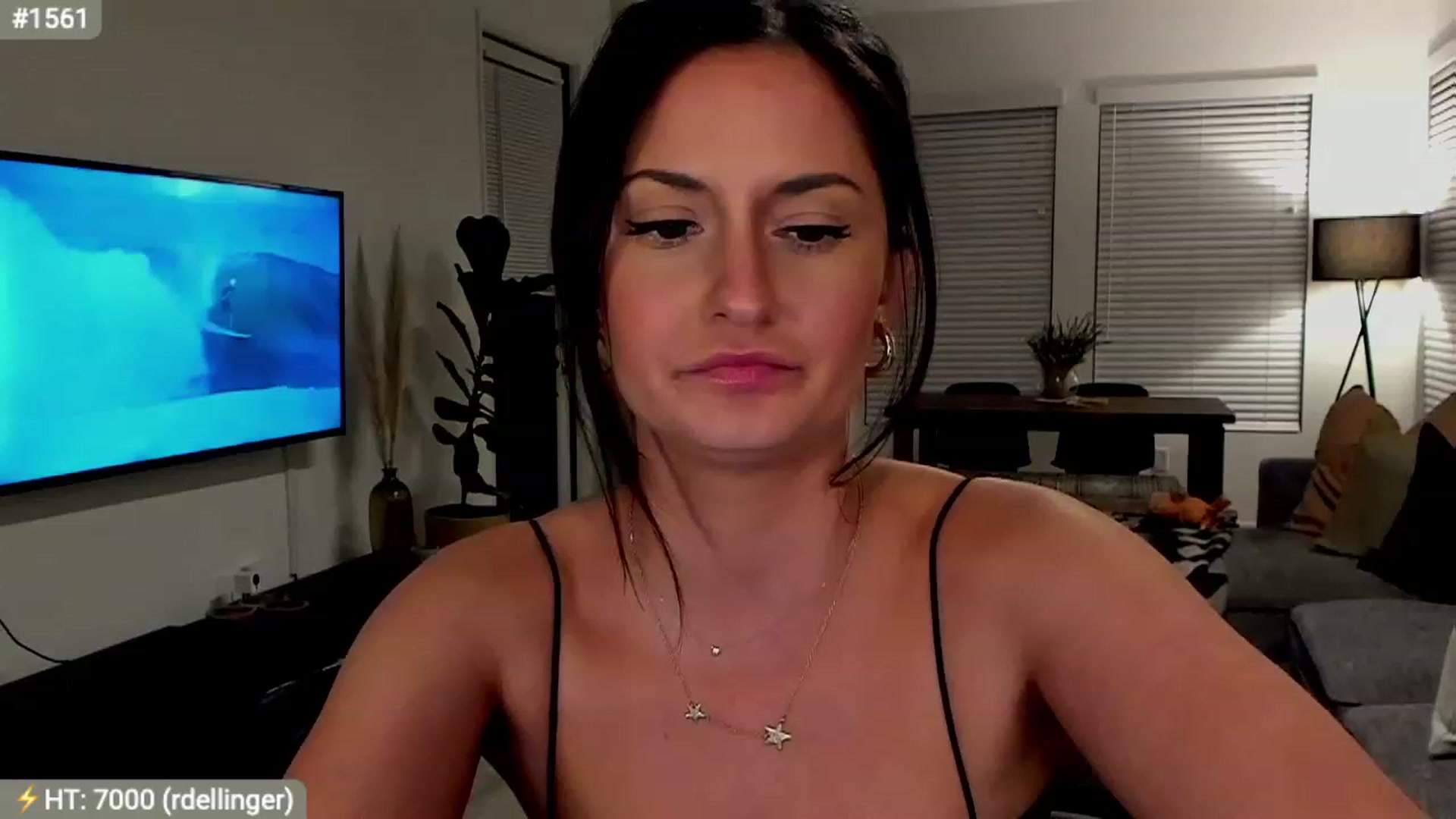 Gallery image thumbnail from AlanaWylde's myfreecams stream on, 03/15/2023, 04:18 image 1 of 20