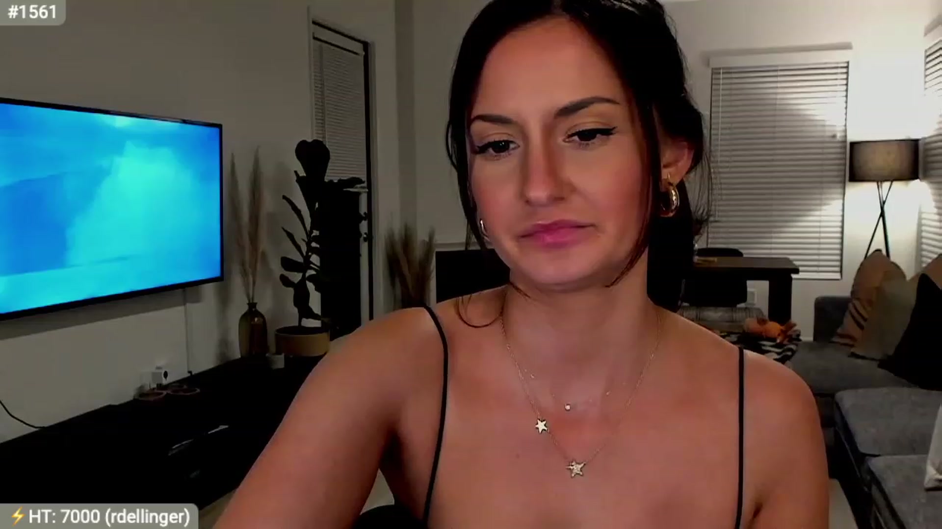 Gallery image thumbnail from AlanaWylde's myfreecams stream on, 03/15/2023, 04:18 image 11 of 20