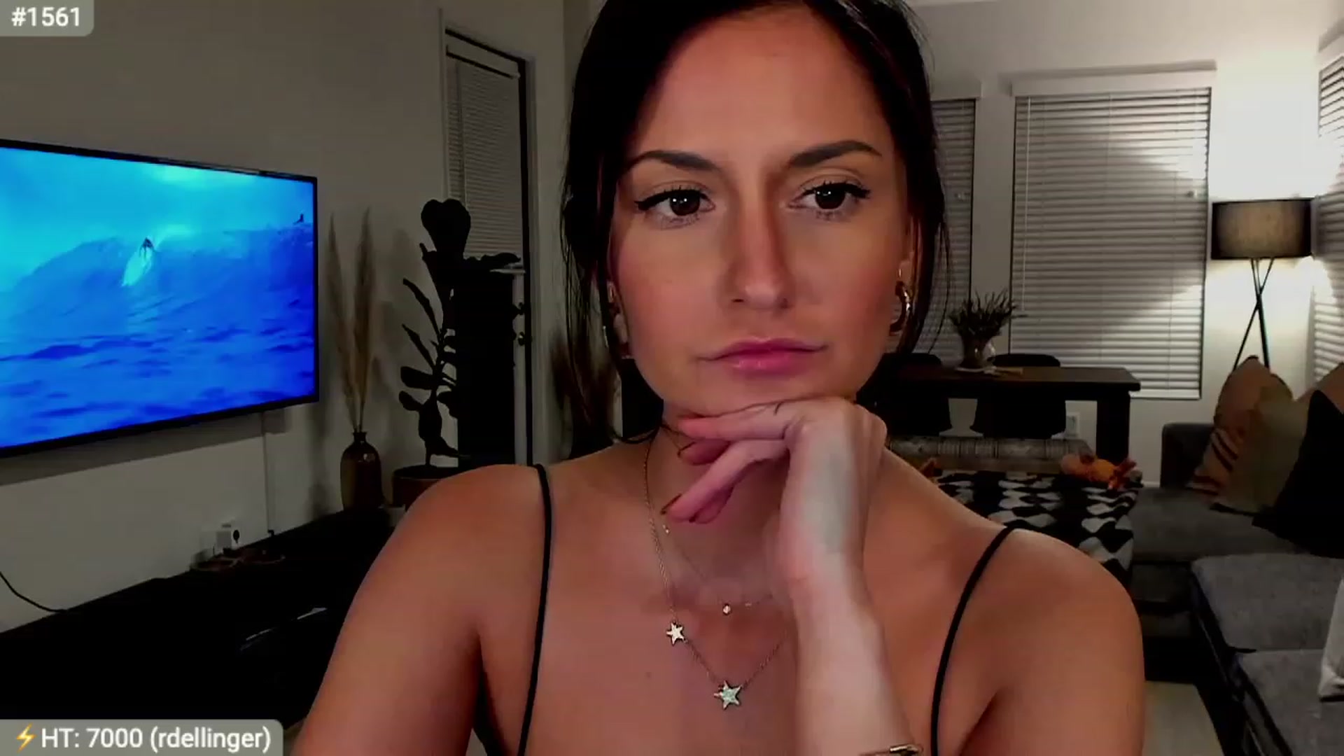 Gallery image thumbnail from AlanaWylde's myfreecams stream on, 03/15/2023, 04:18 image 7 of 20