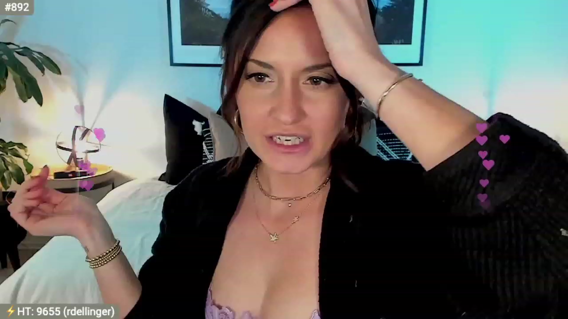 Gallery image thumbnail from AlanaWylde's myfreecams stream on, 03/21/2023, 08:00 image 6 of 20
