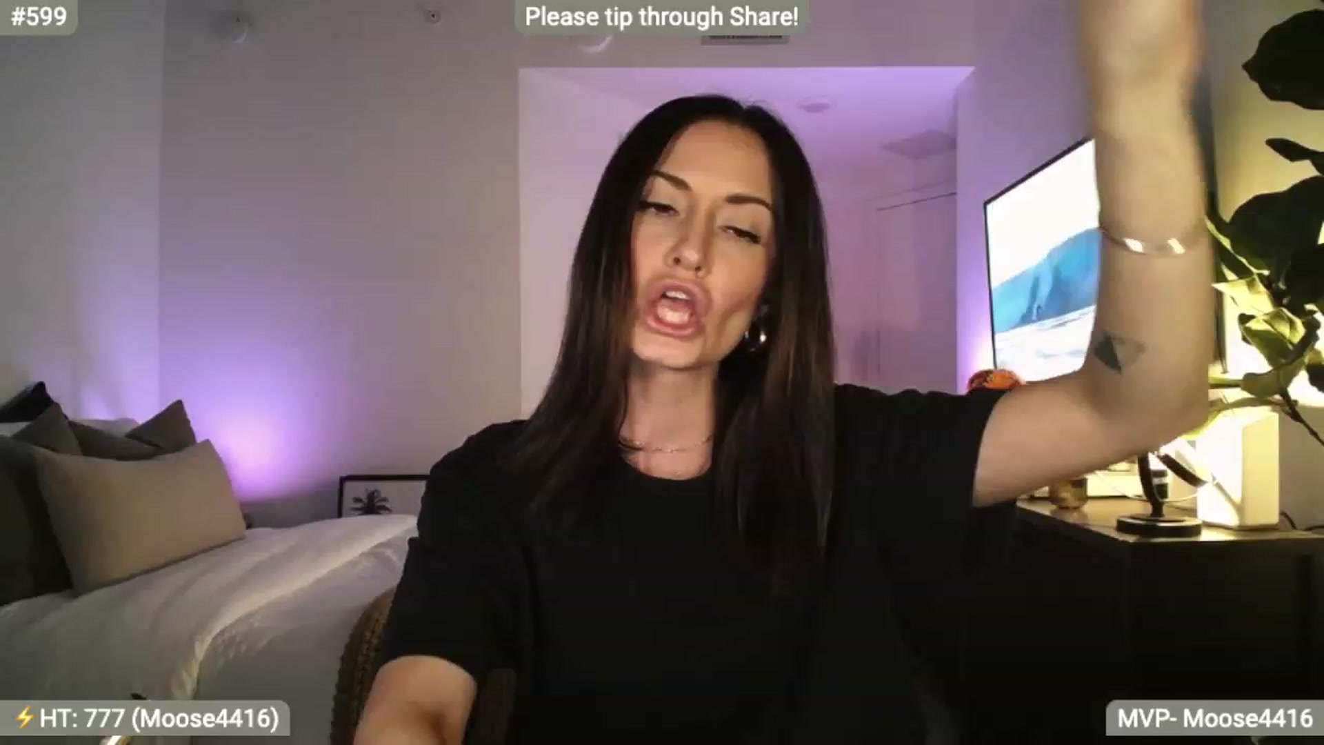 Gallery image thumbnail from AlanaWylde's myfreecams stream on, 11/13/2023, 24:54 image 1 of 20