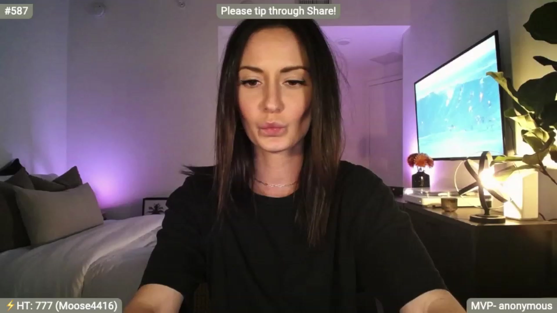 Gallery image thumbnail from AlanaWylde's myfreecams stream on, 11/13/2023, 24:54 image 16 of 20