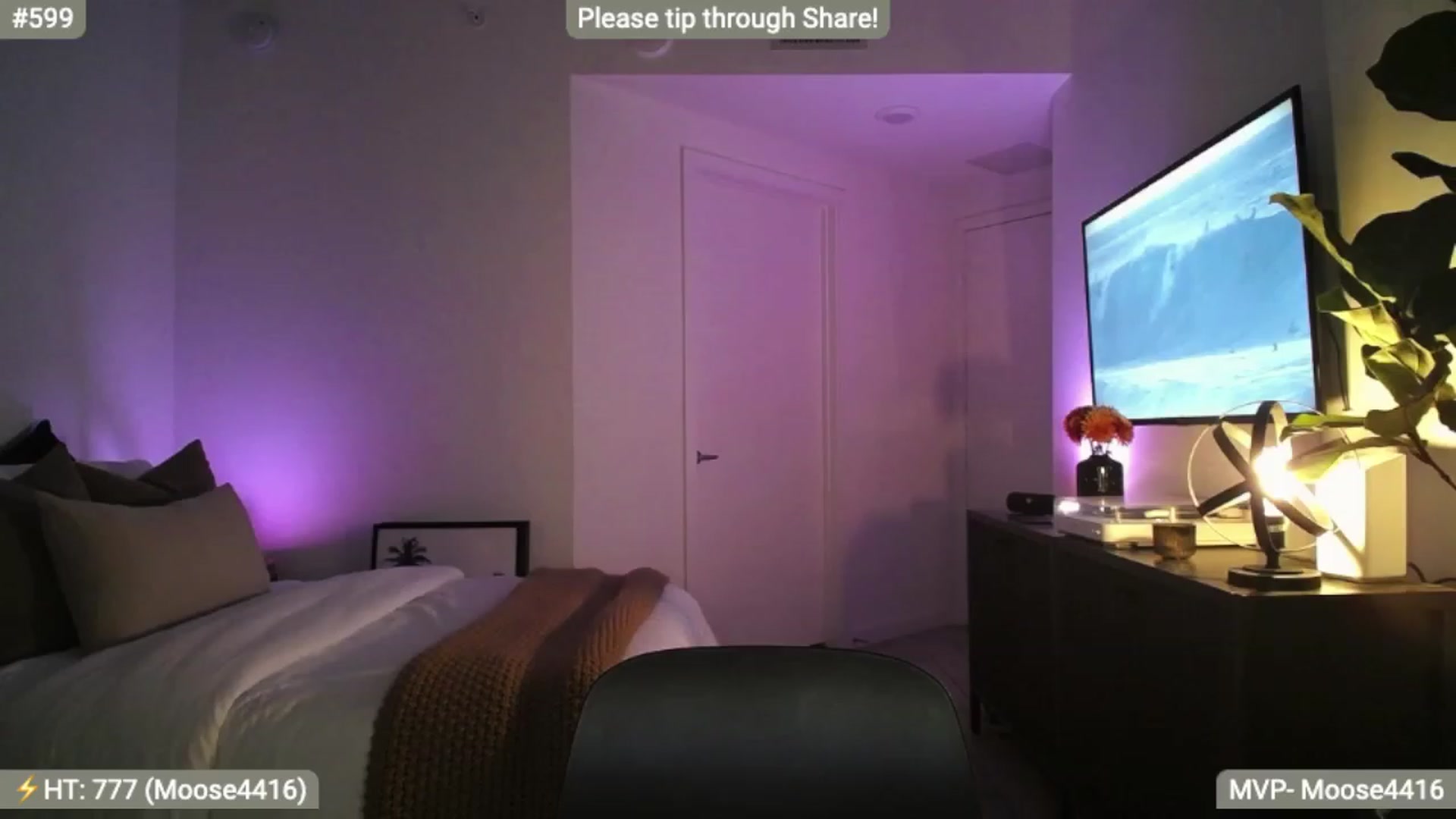 Gallery image thumbnail from AlanaWylde's myfreecams stream on, 11/13/2023, 24:54 image 6 of 20