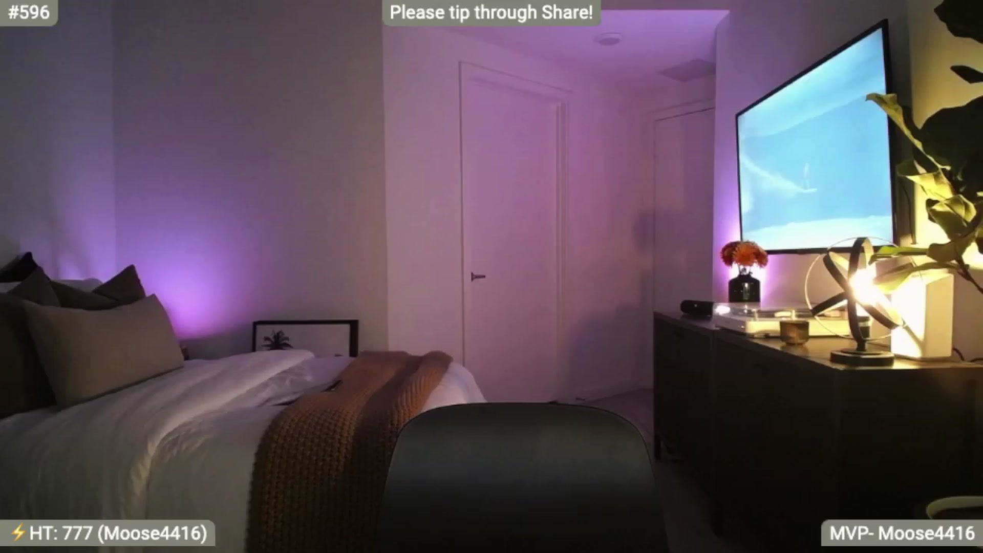 Gallery image thumbnail from AlanaWylde's myfreecams stream on, 11/13/2023, 24:54 image 11 of 20