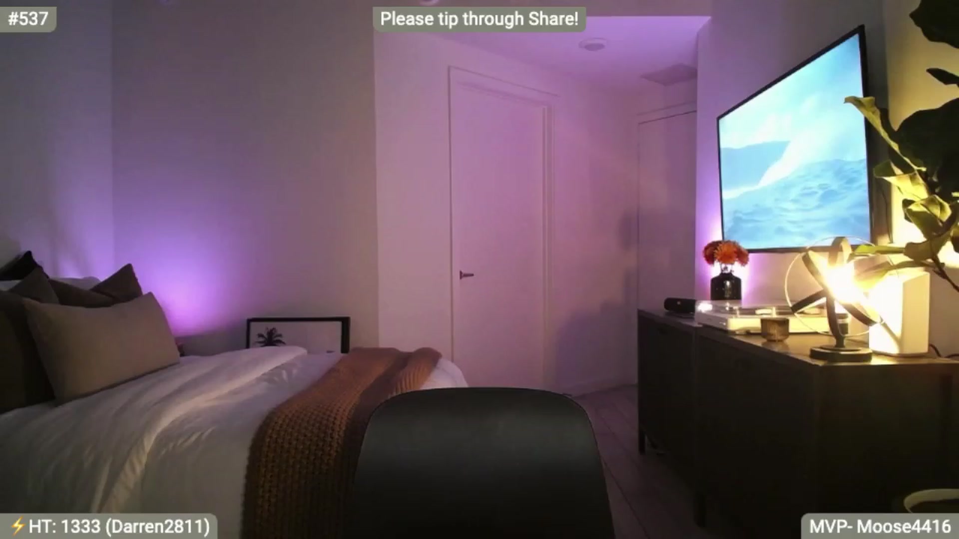 Gallery image thumbnail from AlanaWylde's myfreecams stream on, 11/13/2023, 06:05 image 17 of 20