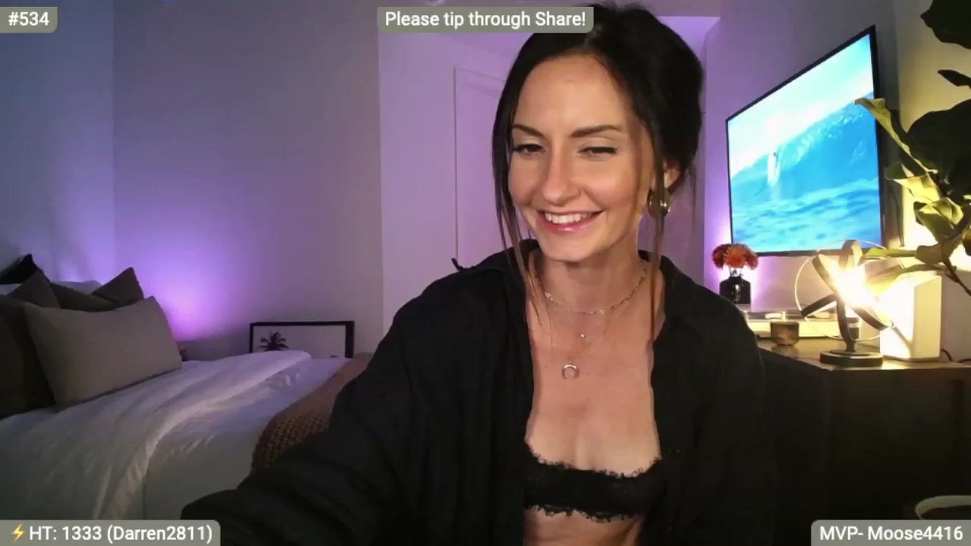 Gallery image thumbnail from AlanaWylde's myfreecams stream on, 11/13/2023, 06:05 image 11 of 20