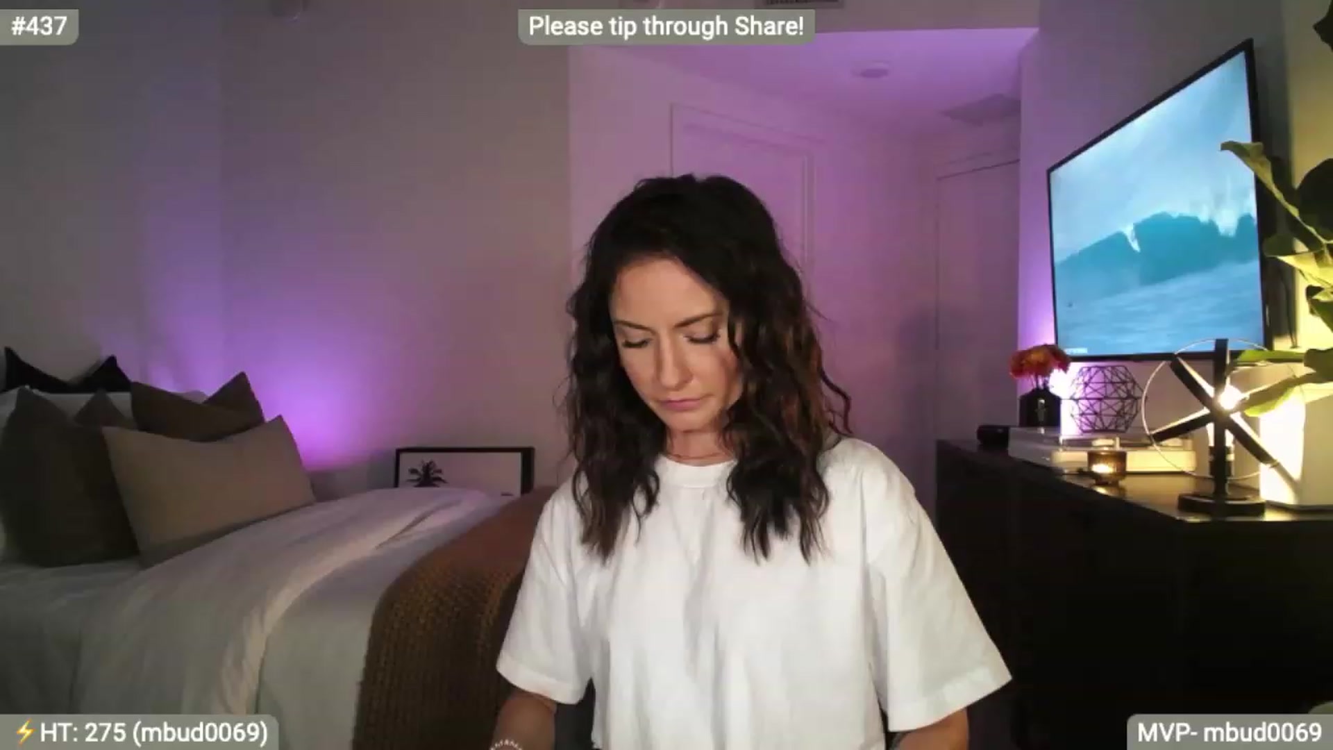 Gallery image thumbnail from AlanaWylde's myfreecams stream on, 11/16/2023, 01:49 image 5 of 20