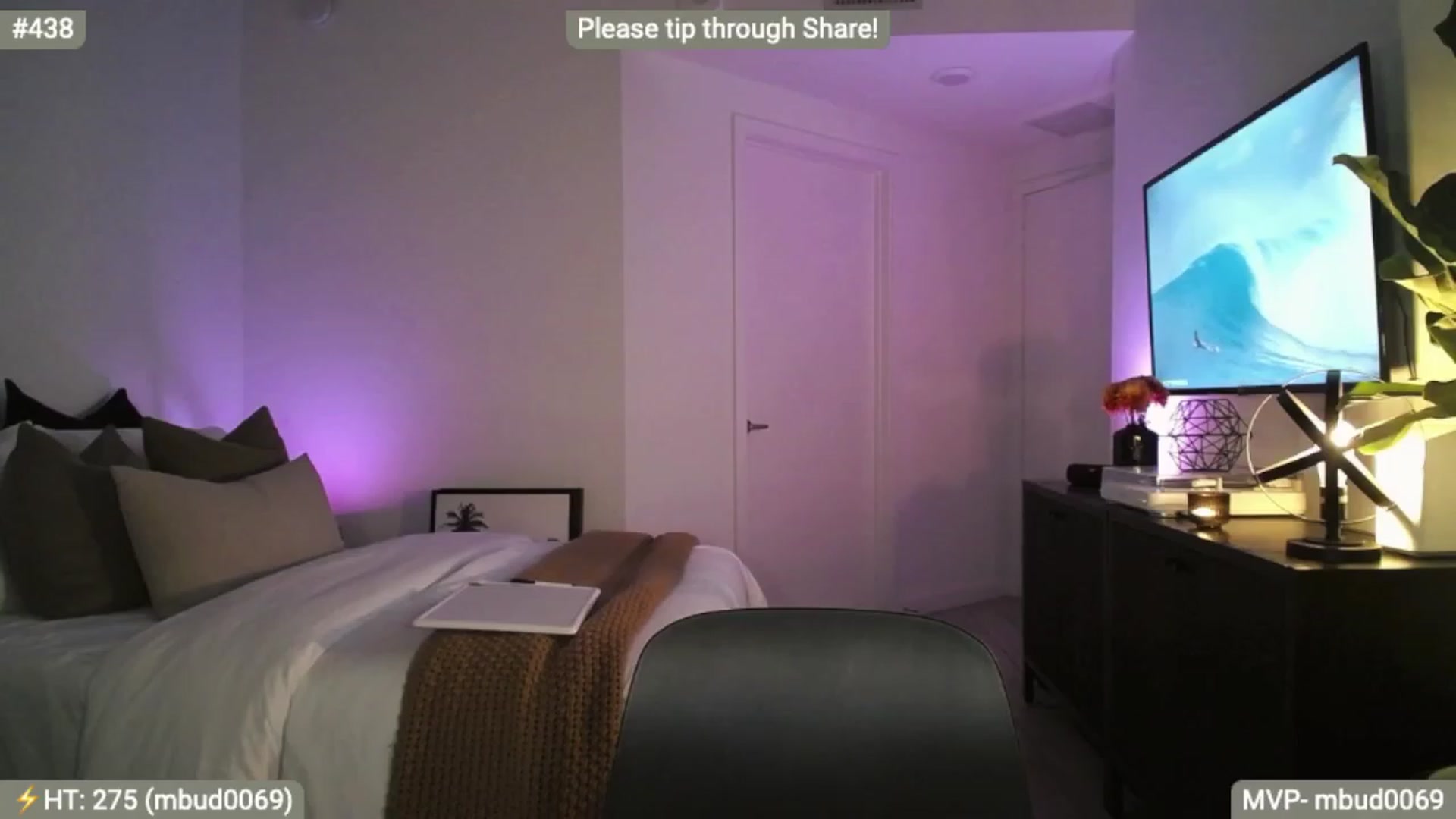 Gallery image thumbnail from AlanaWylde's myfreecams stream on, 11/16/2023, 01:49 image 15 of 20