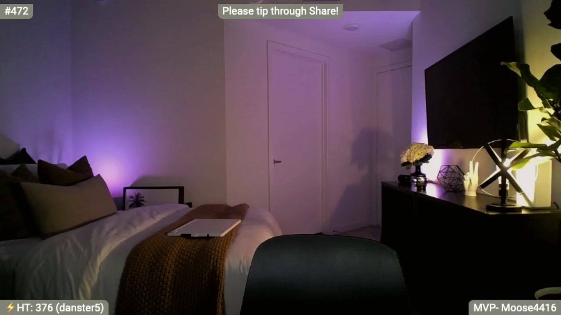 Gallery image thumbnail from AlanaWylde's myfreecams stream on, 11/30/2023, 05:05 image 19 of 20